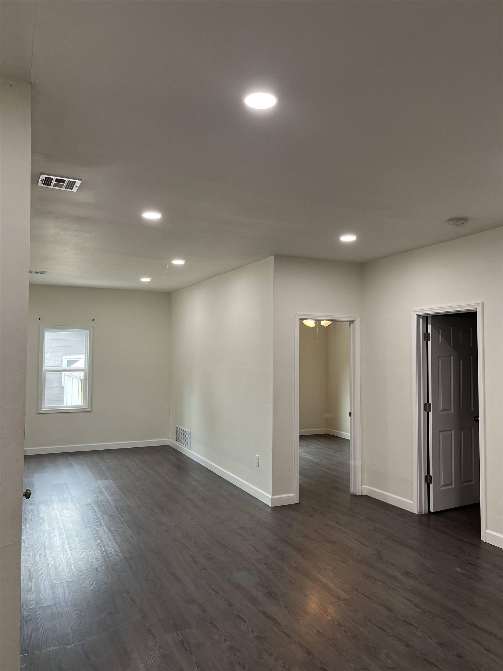 228 Alleghany St, El Dorado, KS 67042