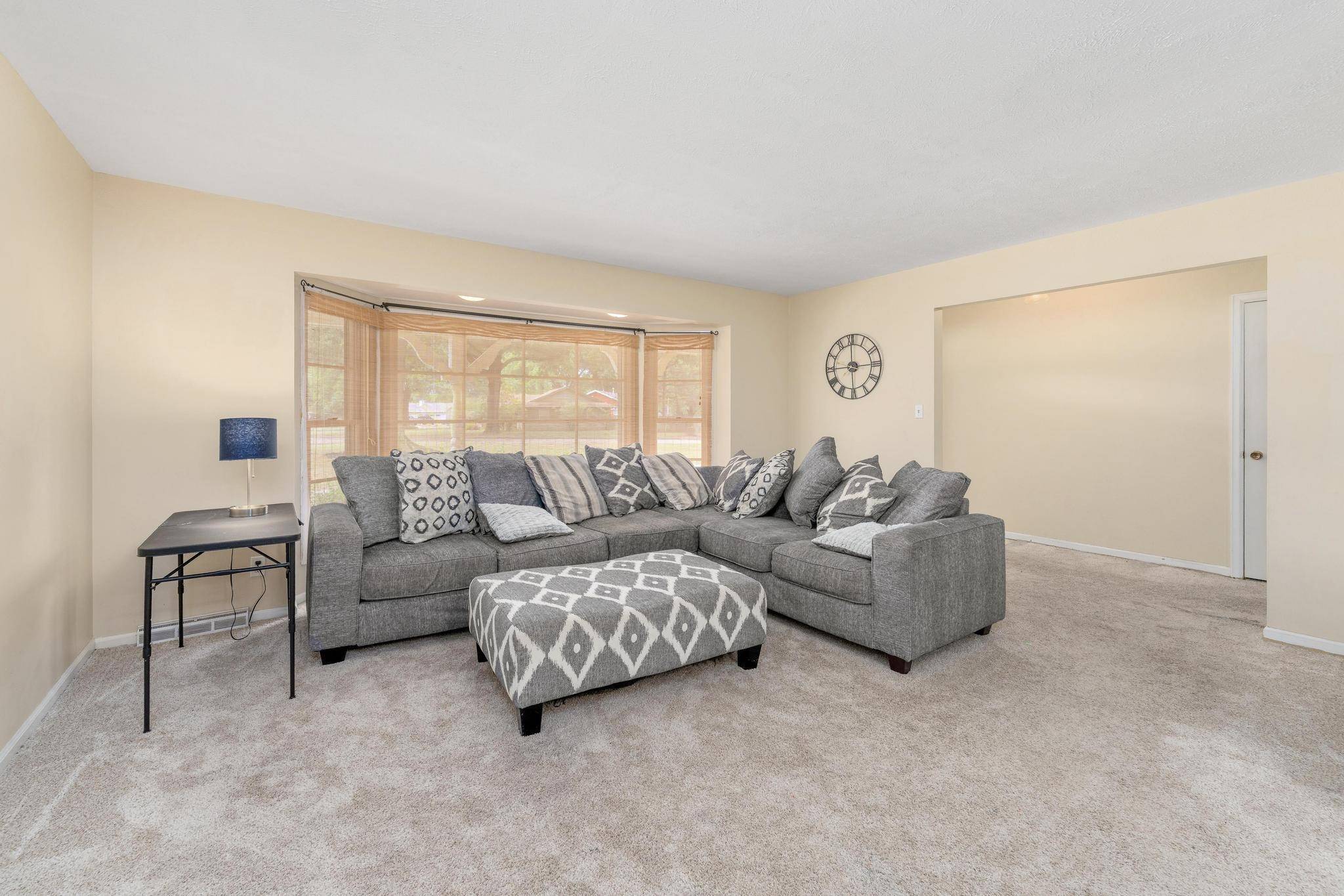 21 Fleetwood Dr, Winfield, KS 67156