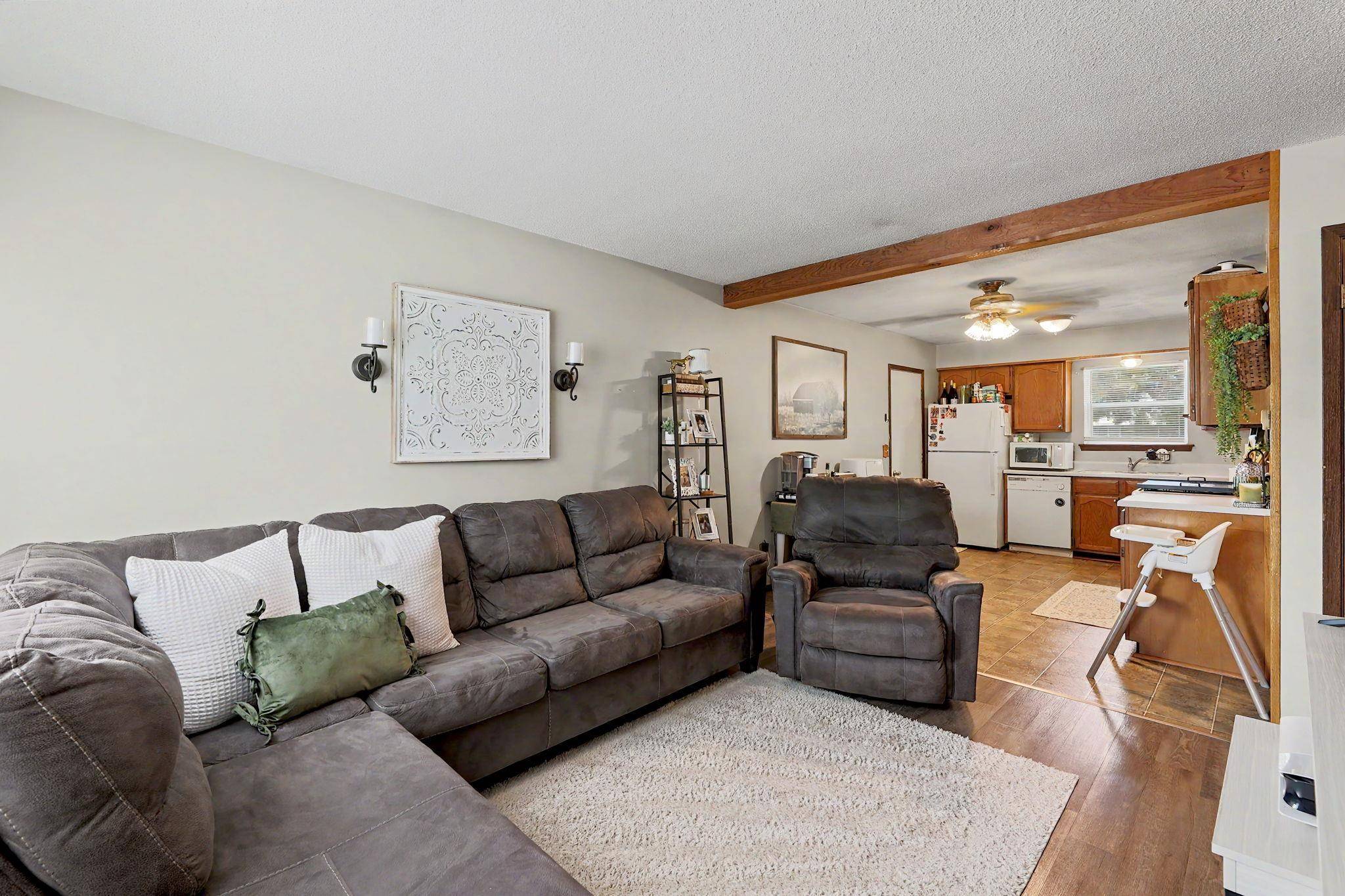 810 E 3rd St, Douglass, KS 67039