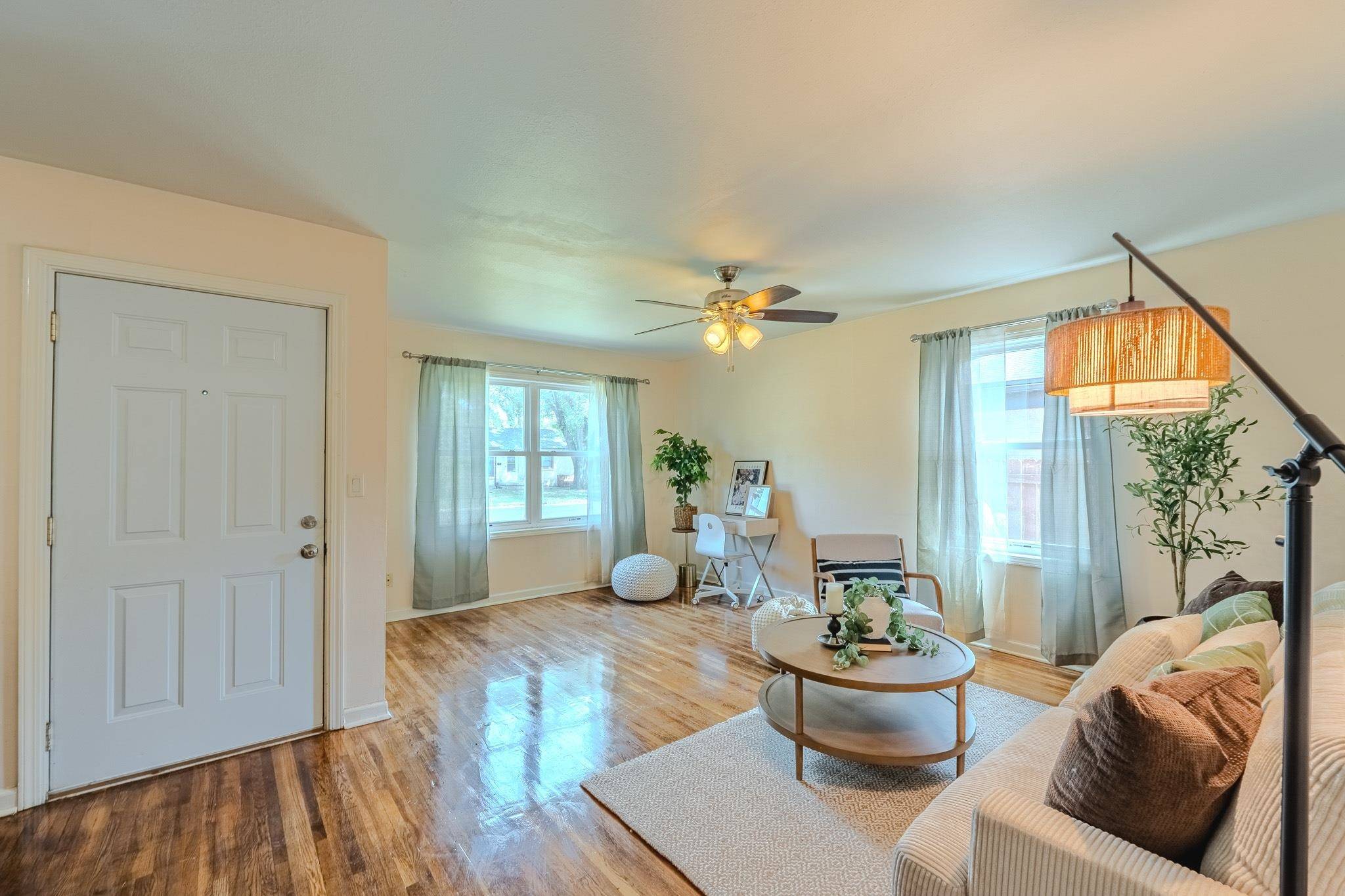 1127 N Derby Ave, Derby, KS 67037