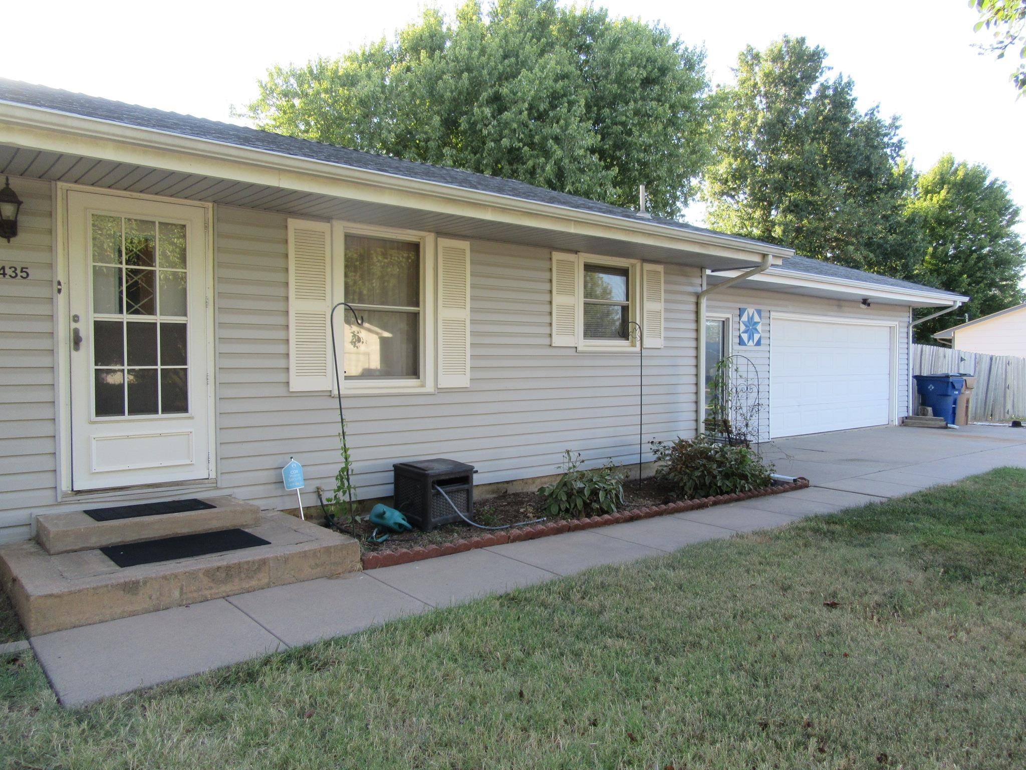 6435 N Wendell St, Park City, KS 67219