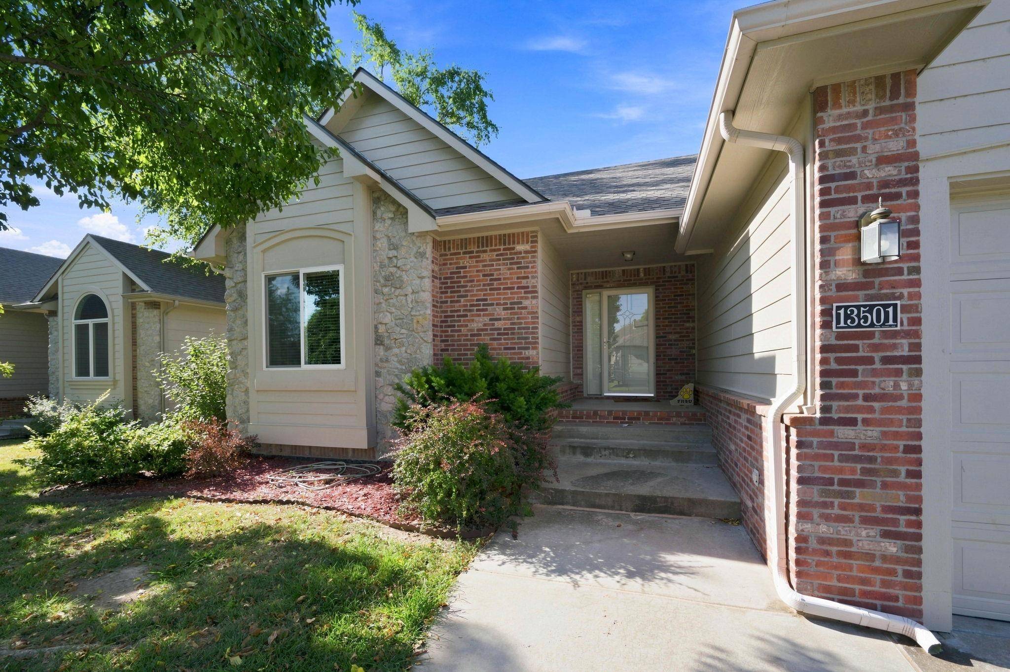 13501 W Links St, Wichita, KS 67235