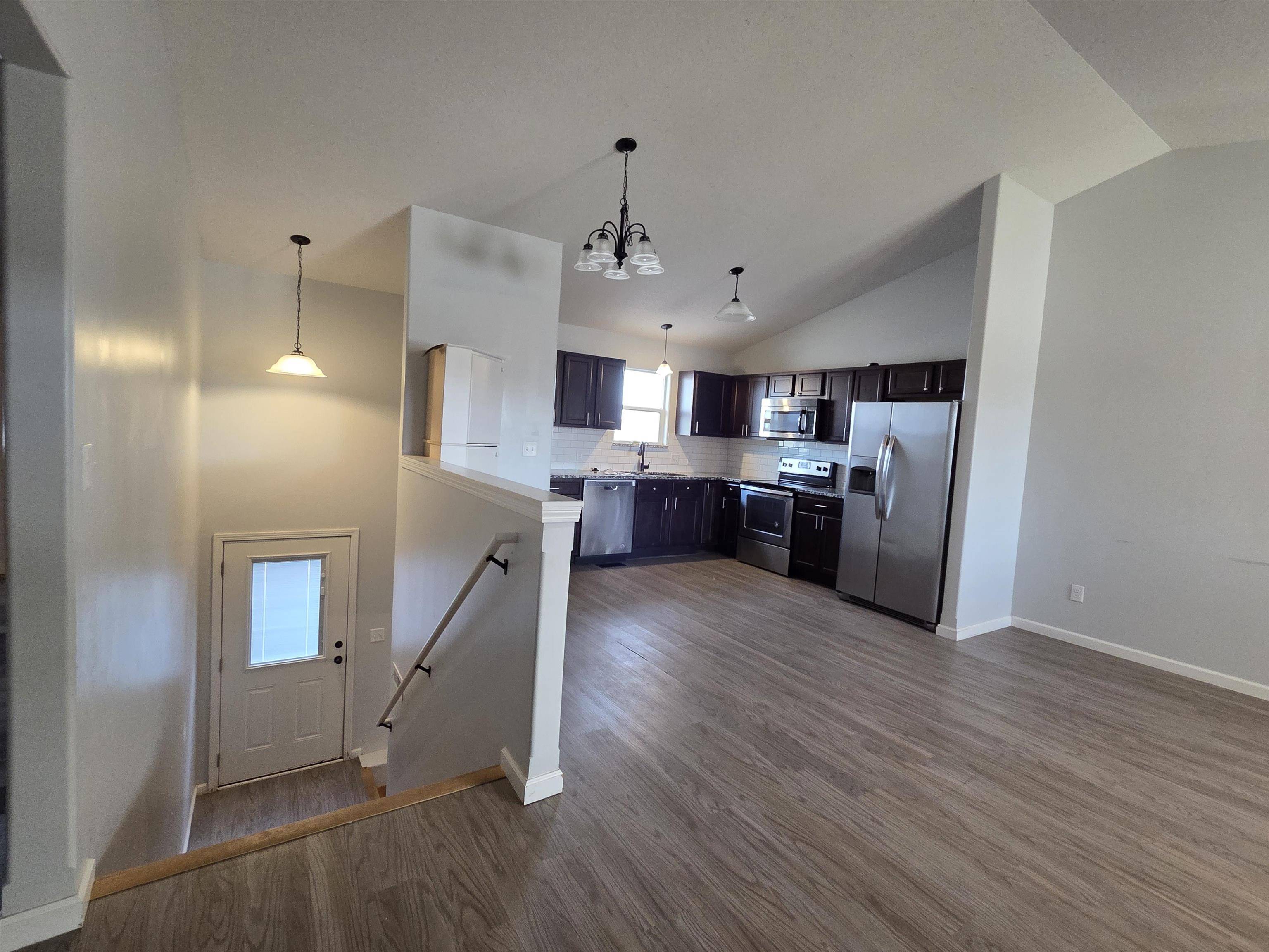 5278 N cypress Cir, Bel Aire, KS 67226