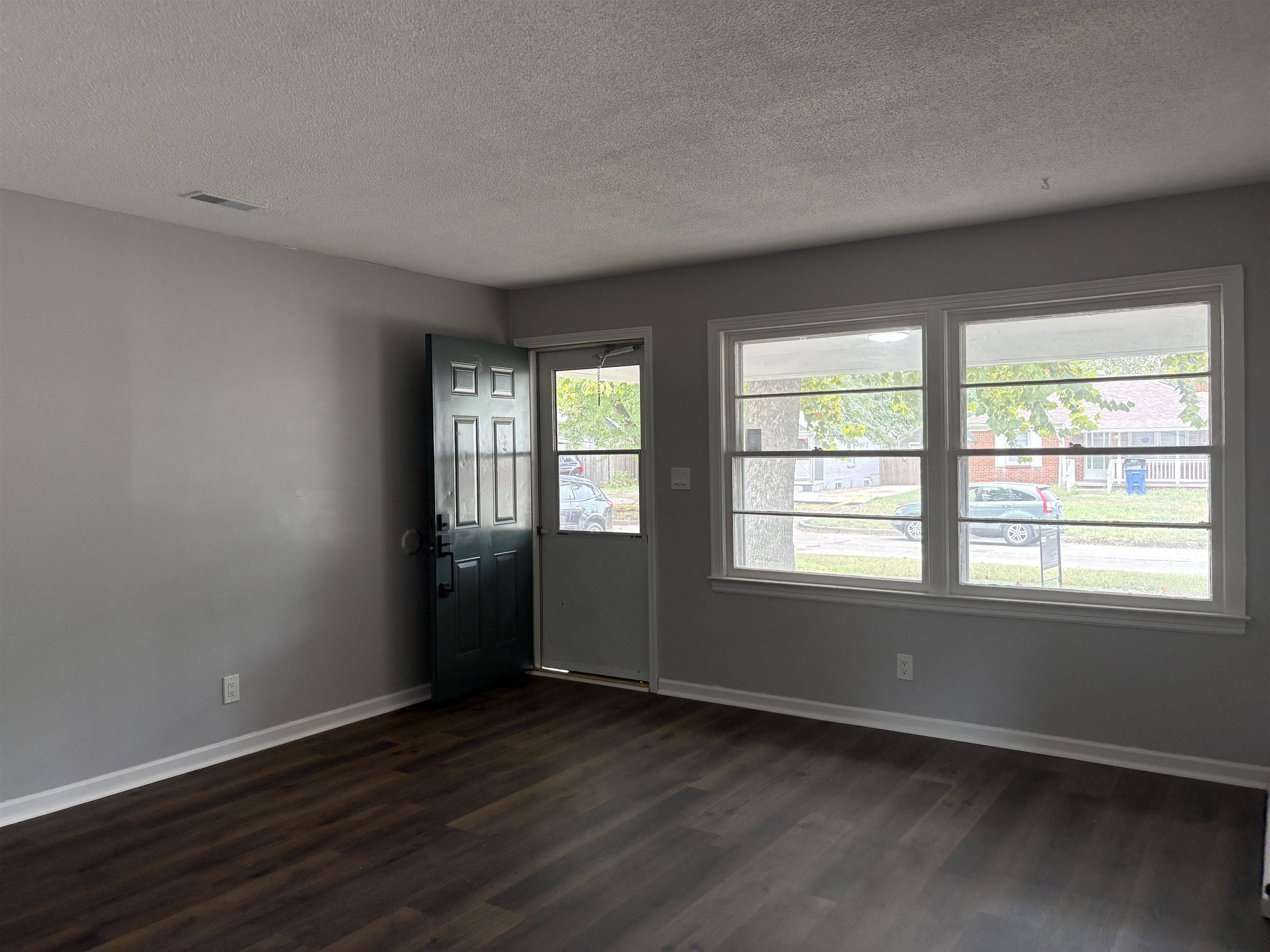 1712 S Erie Street, Wichita, KS 67211