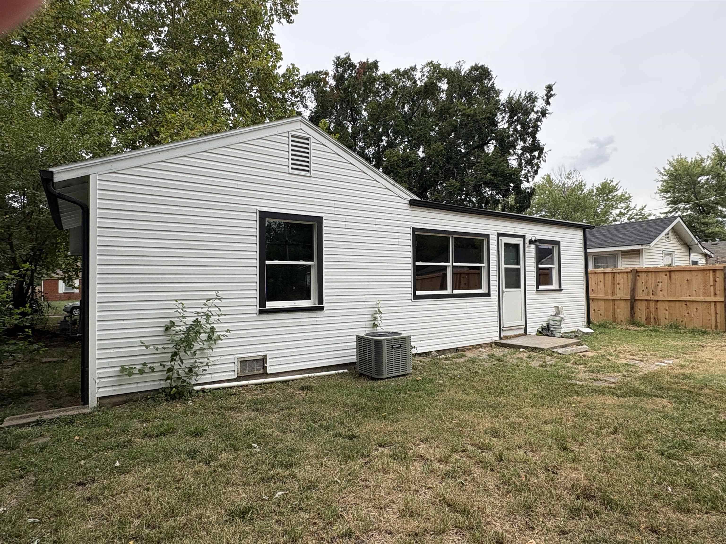 1712 S Erie Street, Wichita, KS 67211