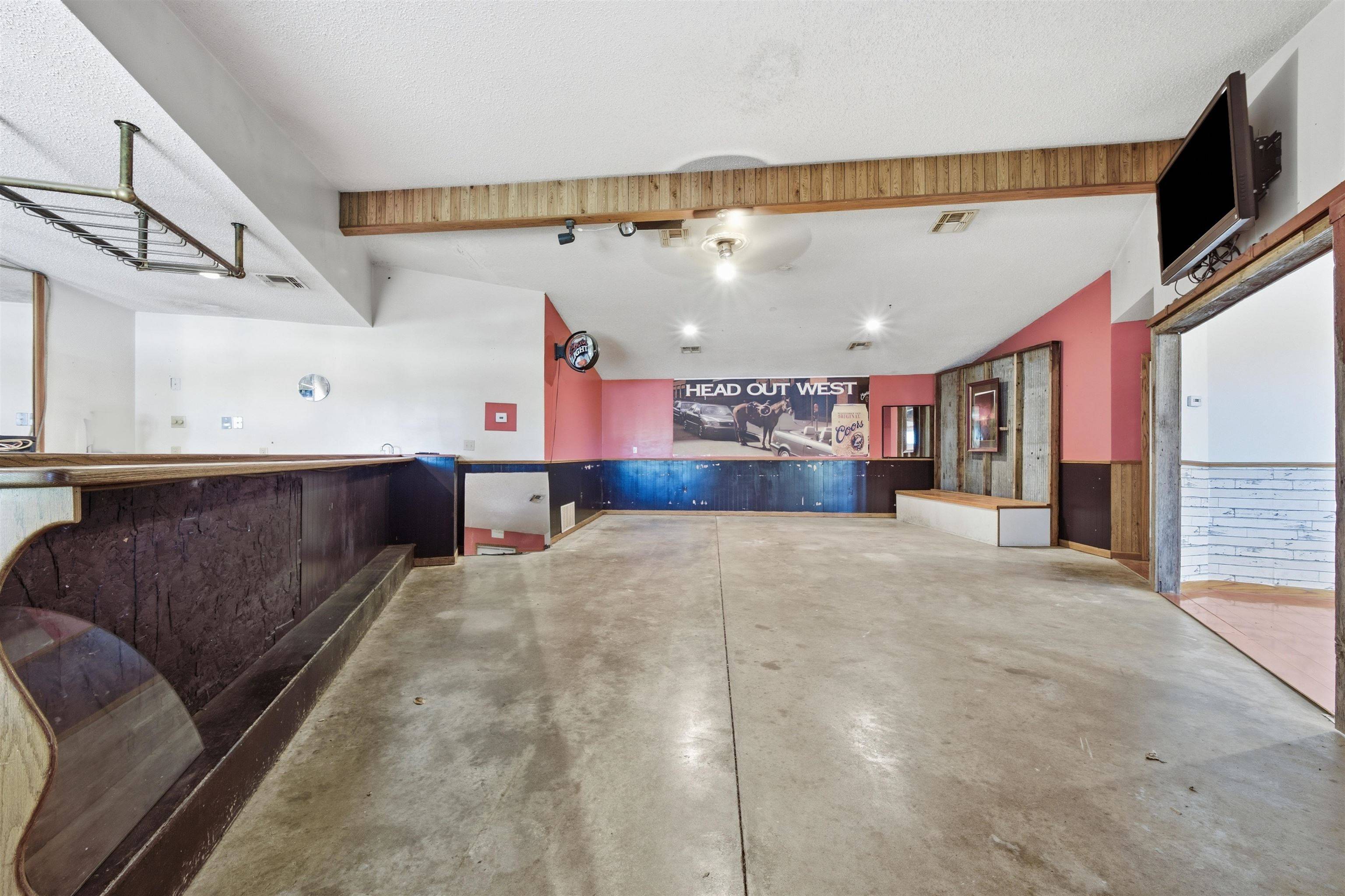 1691 W Ashleigh Ln, Milton, KS 67106