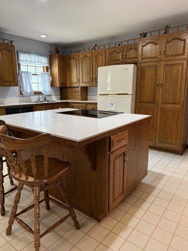 12 Roberts Ct, Winfield, KS 67156