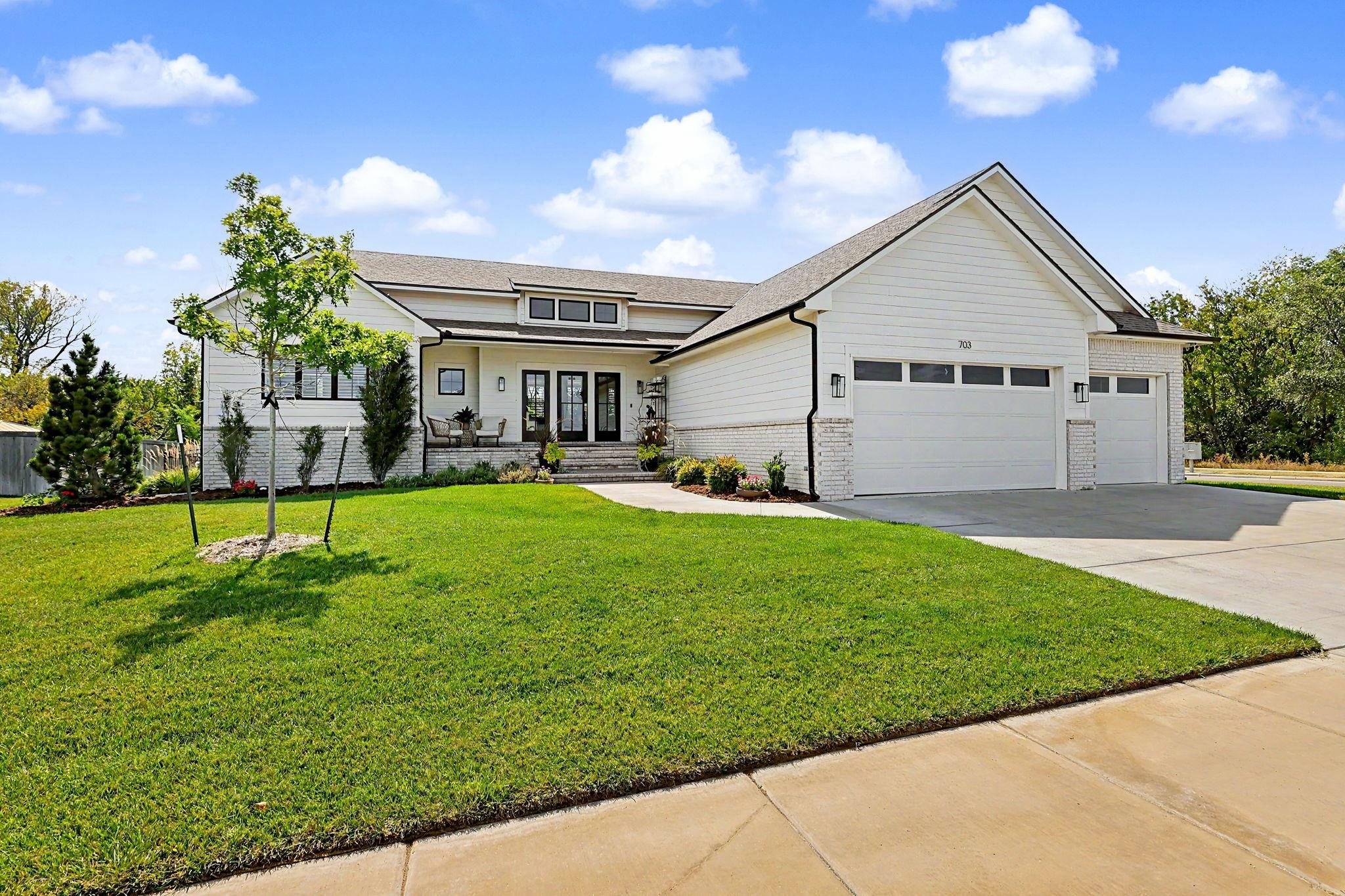 703 S Glen Wood, Wichita, KS 67230