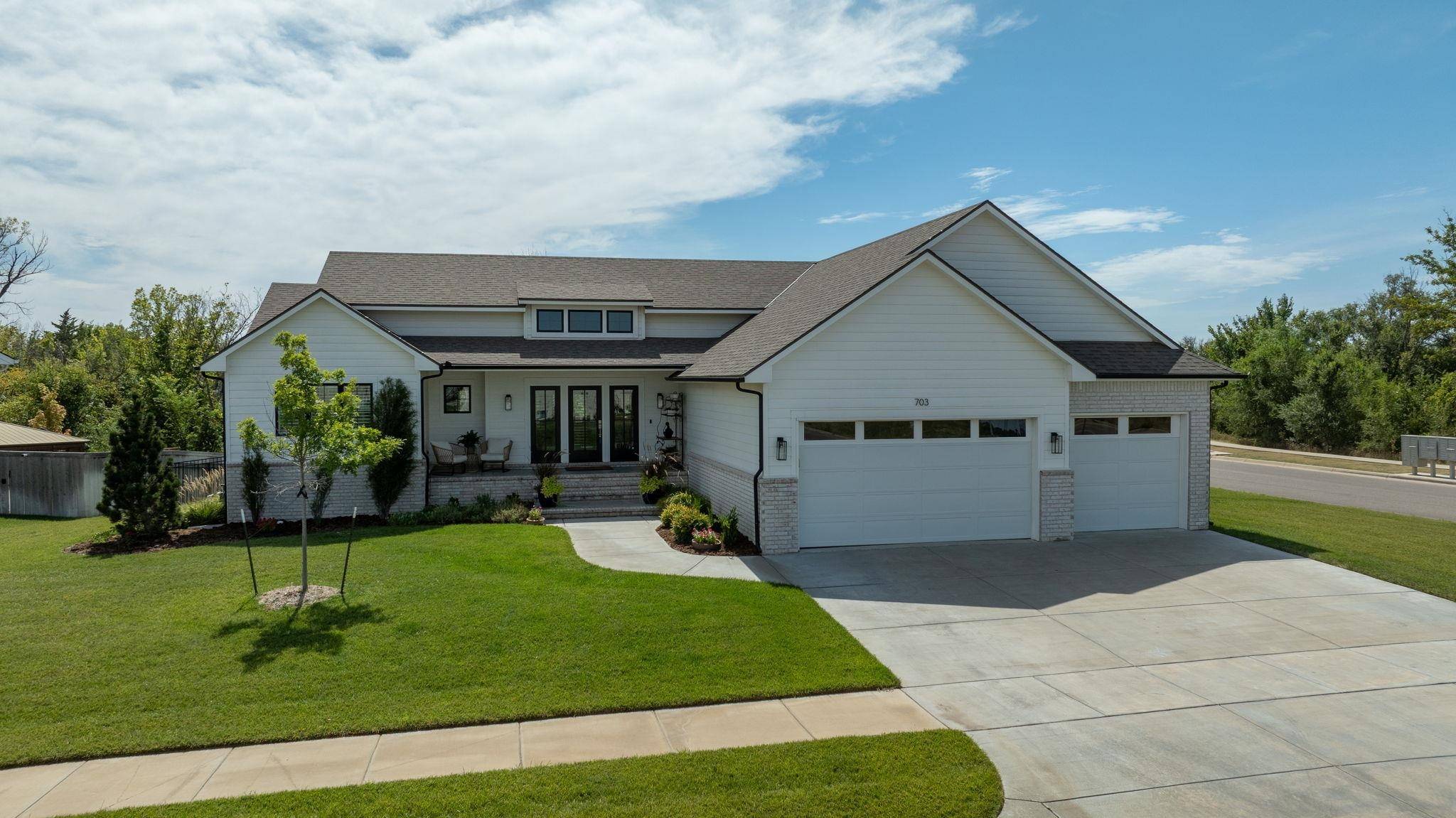703 S Glen Wood, Wichita, KS 67230