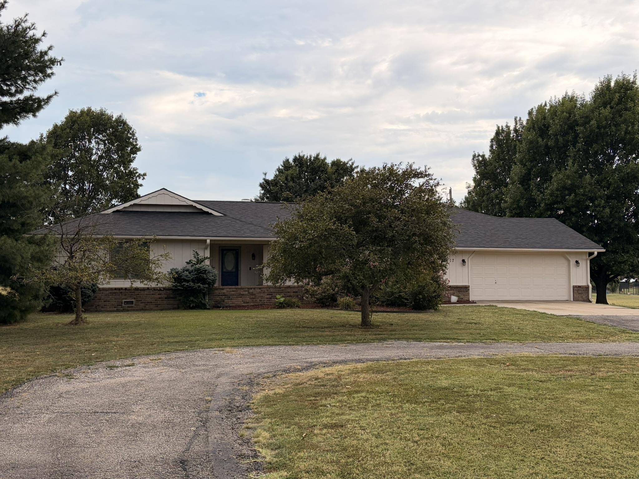 2817 E Birch Avenue, Parkerfield, KS 67005