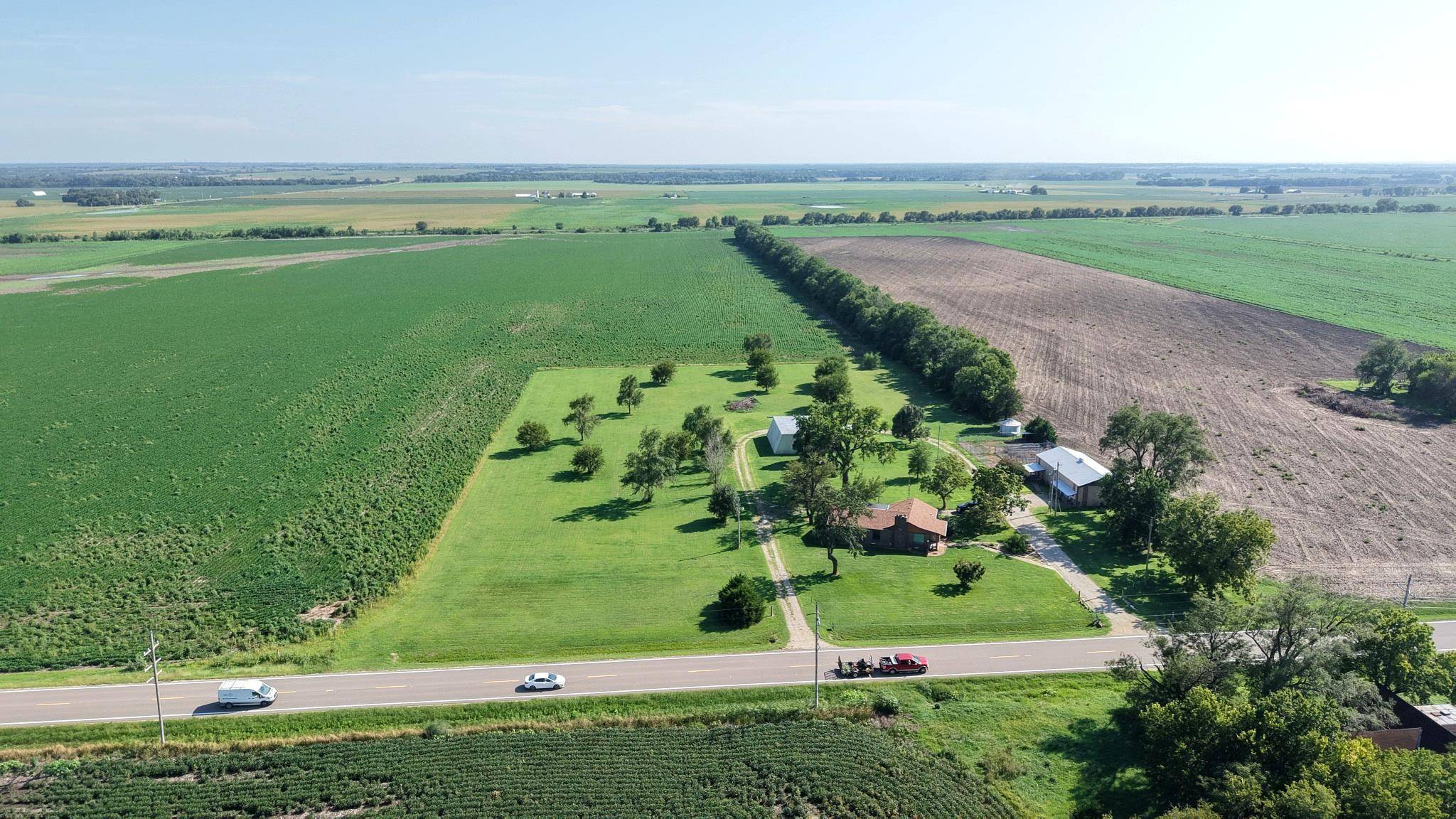 1152 Old Hwy 40, Abilene, KS 67410-0000