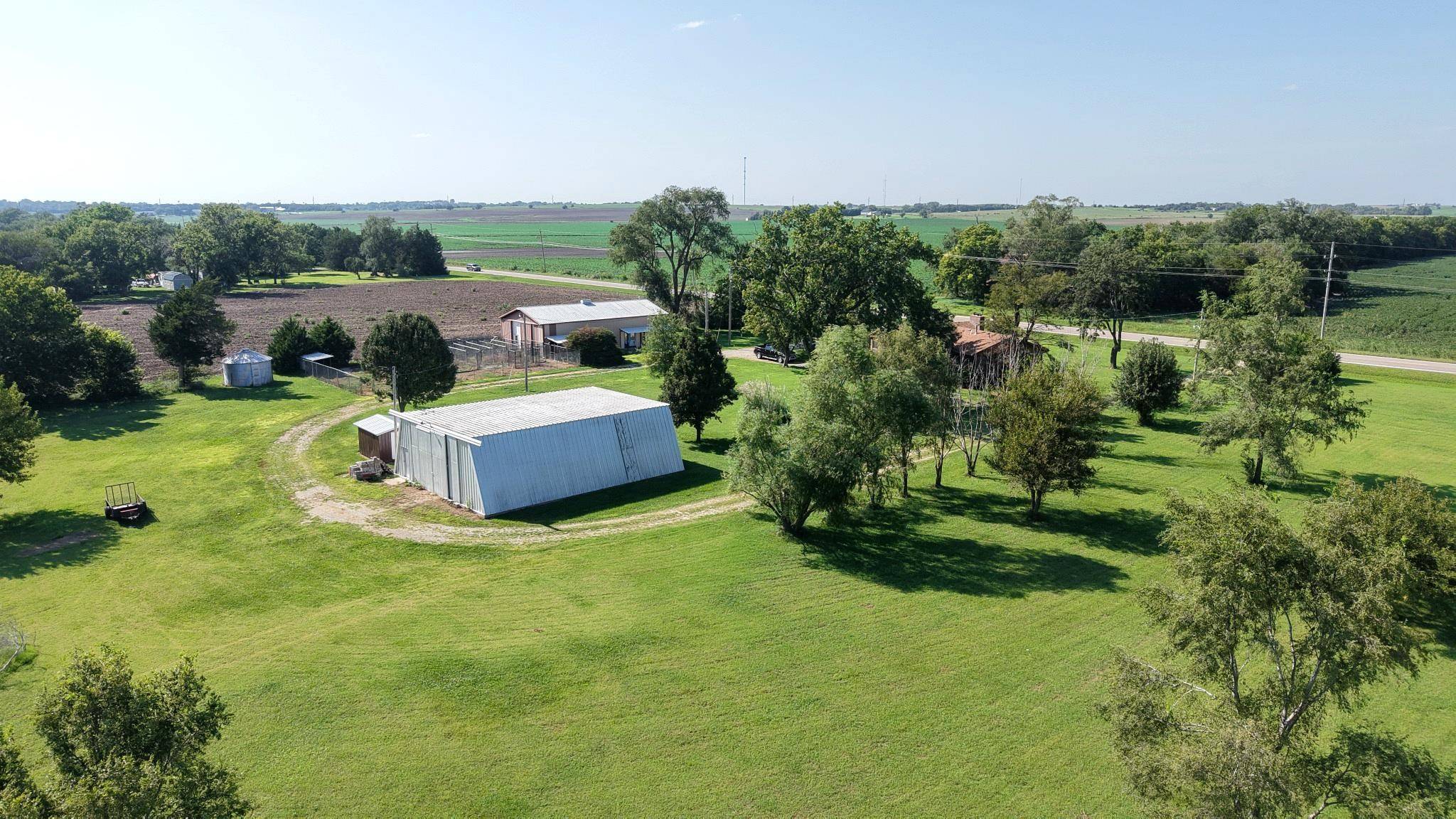 1152 Old Hwy 40, Abilene, KS 67410-0000