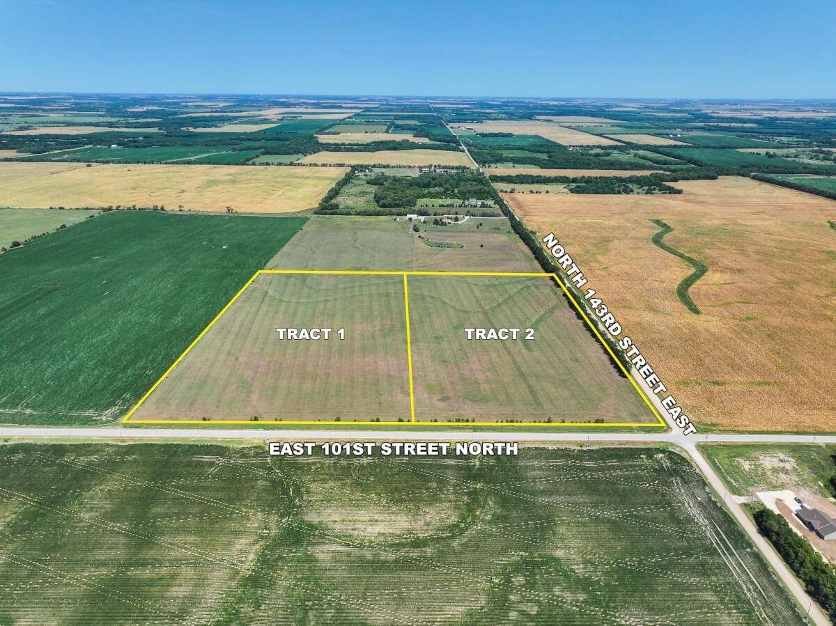 000 N 143RD St E, Valley Center, KS 67147