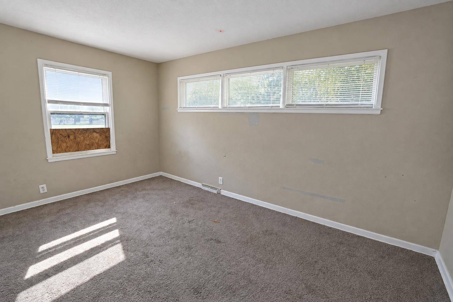 1420 E El Monte, Wichita, KS 67216