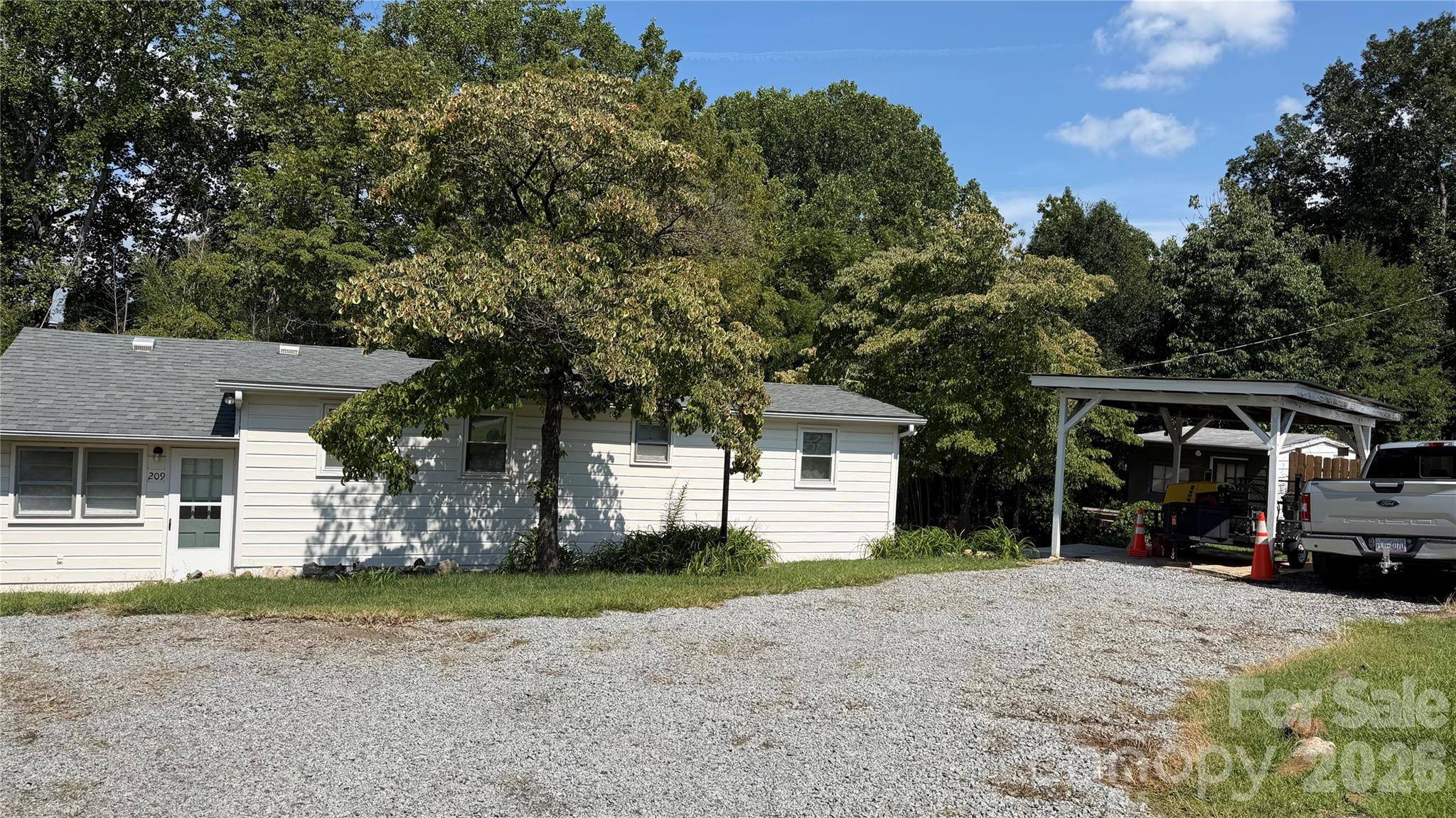 209 Auten CIR, Mount Holly, NC 28120