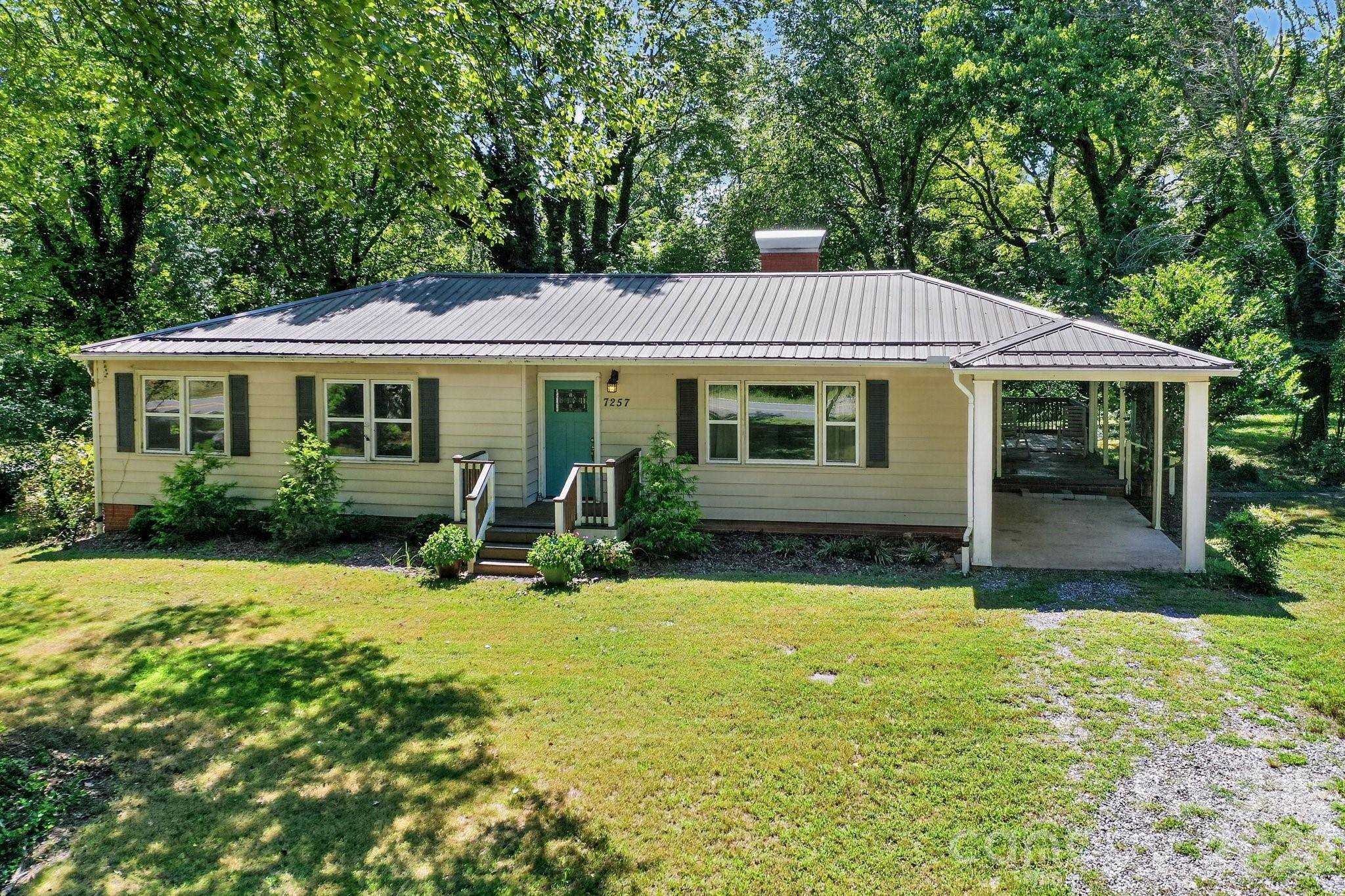 7257 Sherrills Ford RD, Sherrills Ford, NC 28673