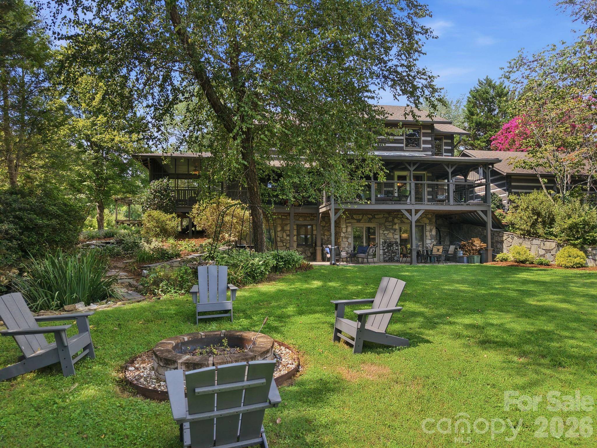2595 Henderson Mill RD, Morganton, NC 28655