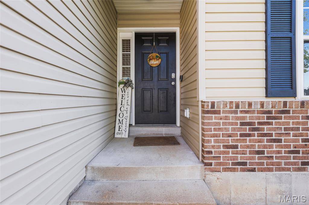 1914 McKinley Range, Festus, MO 63028