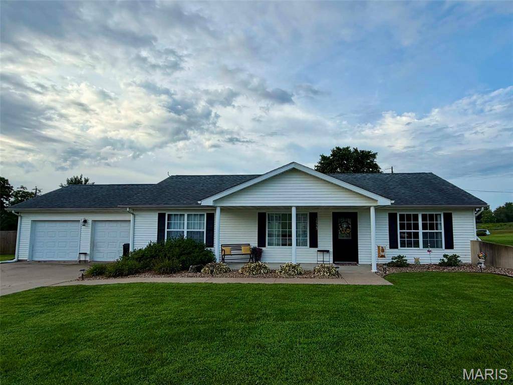 56429 Turner Acres PL, New London, MO 63459