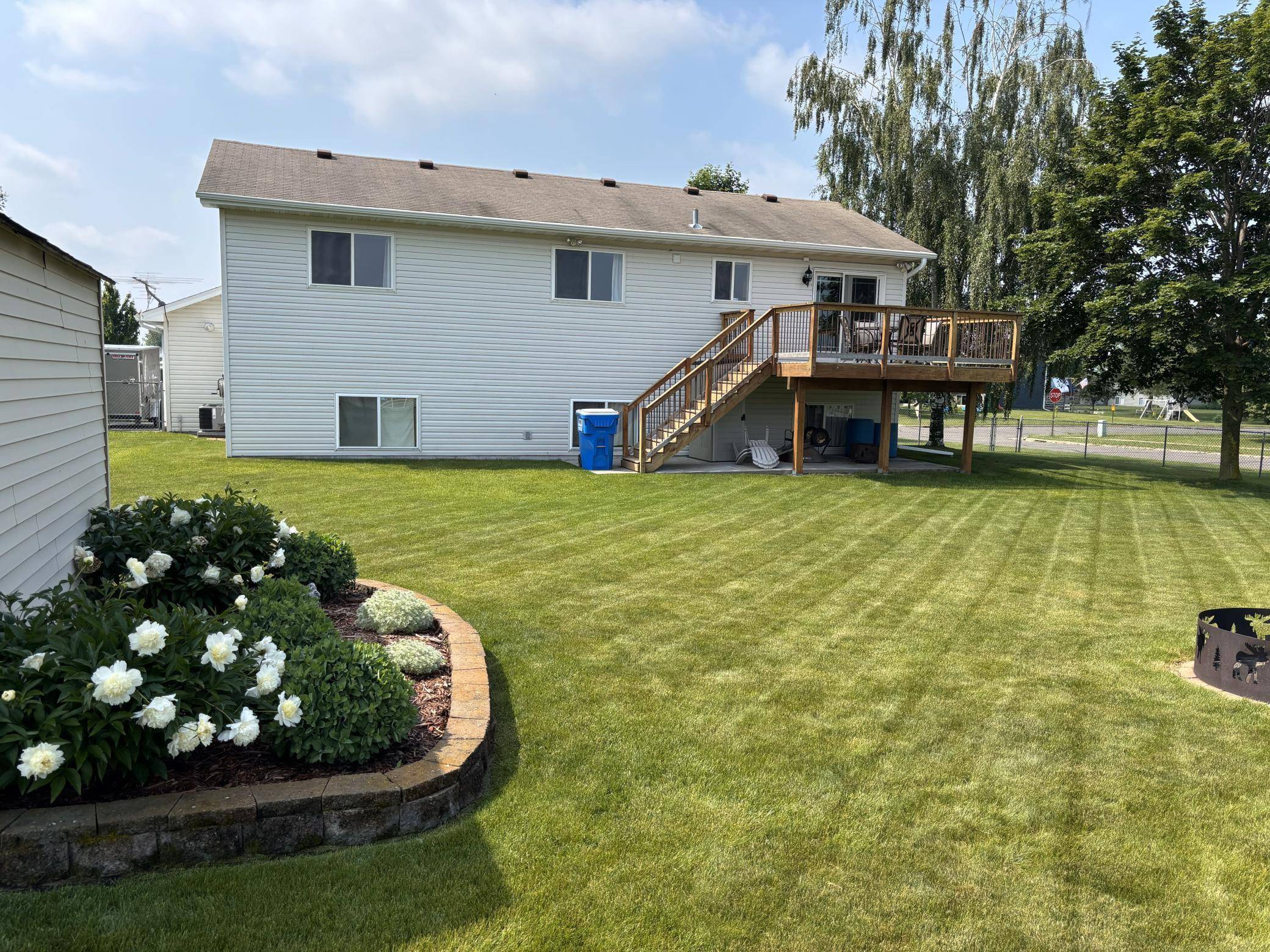 2030 Joes Lake RD SE, Cambridge, MN 55008