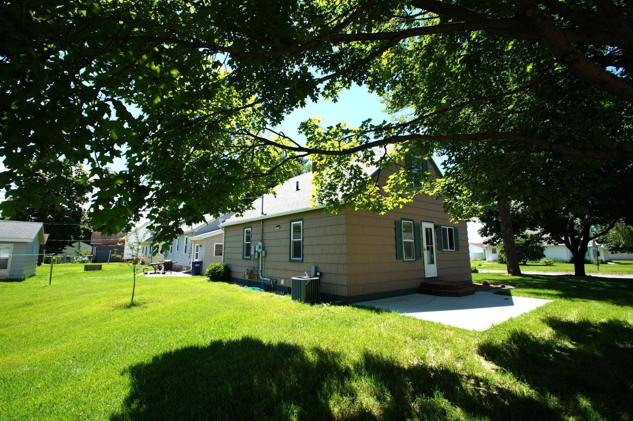 612 12th ST N, Benson, MN 56215