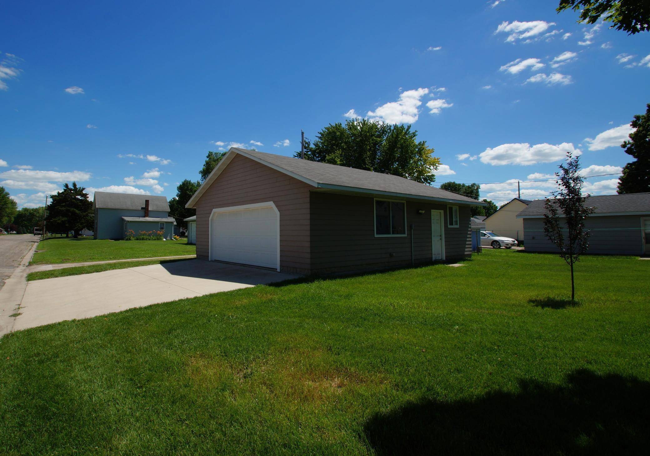 612 12th ST N, Benson, MN 56215