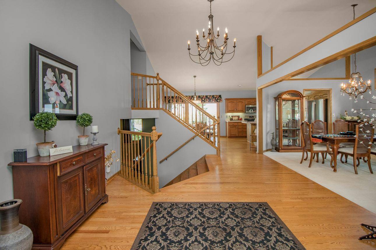 8929 Jewel AVE S, Cottage Grove, MN 55016