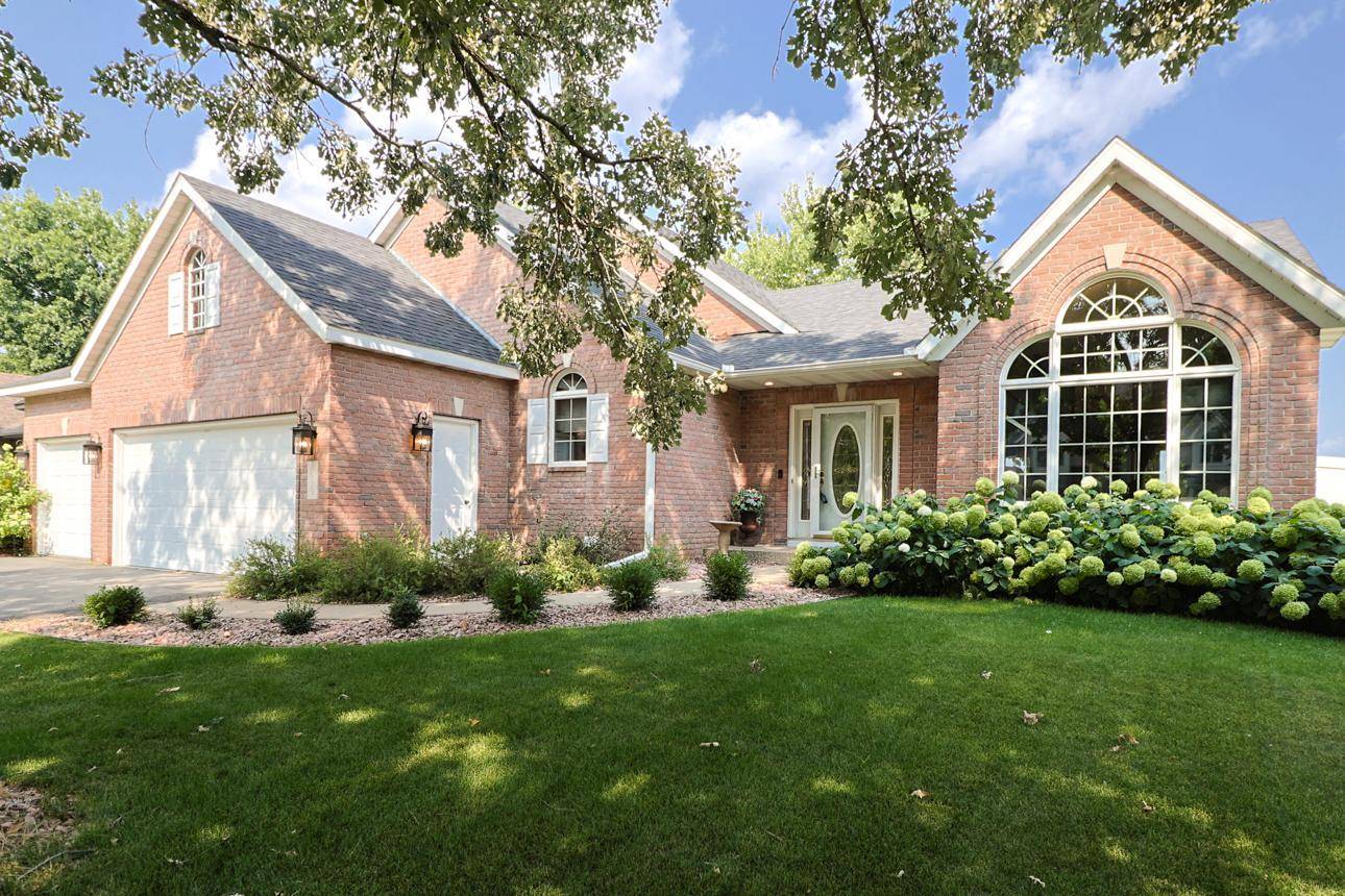 8929 Jewel AVE S, Cottage Grove, MN 55016