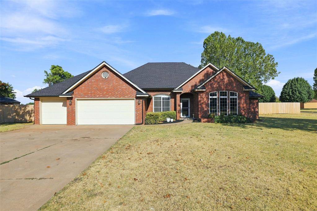 2020 Kyle DR, Guthrie, OK 73044