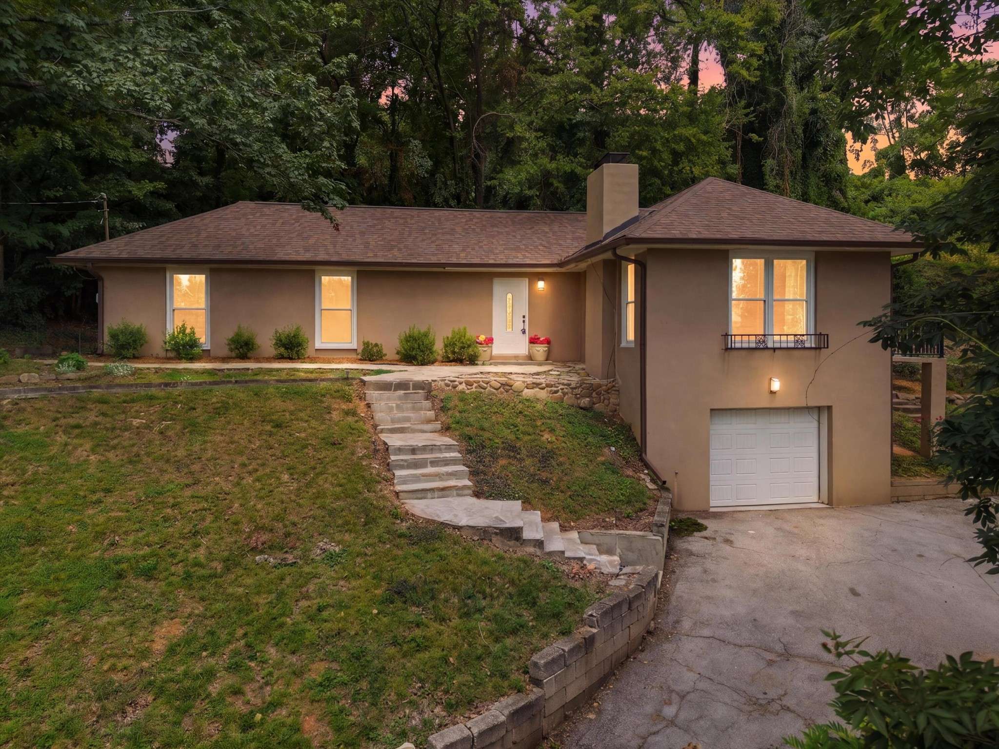 119 Crestview Circle, Chattanooga, TN 37411
