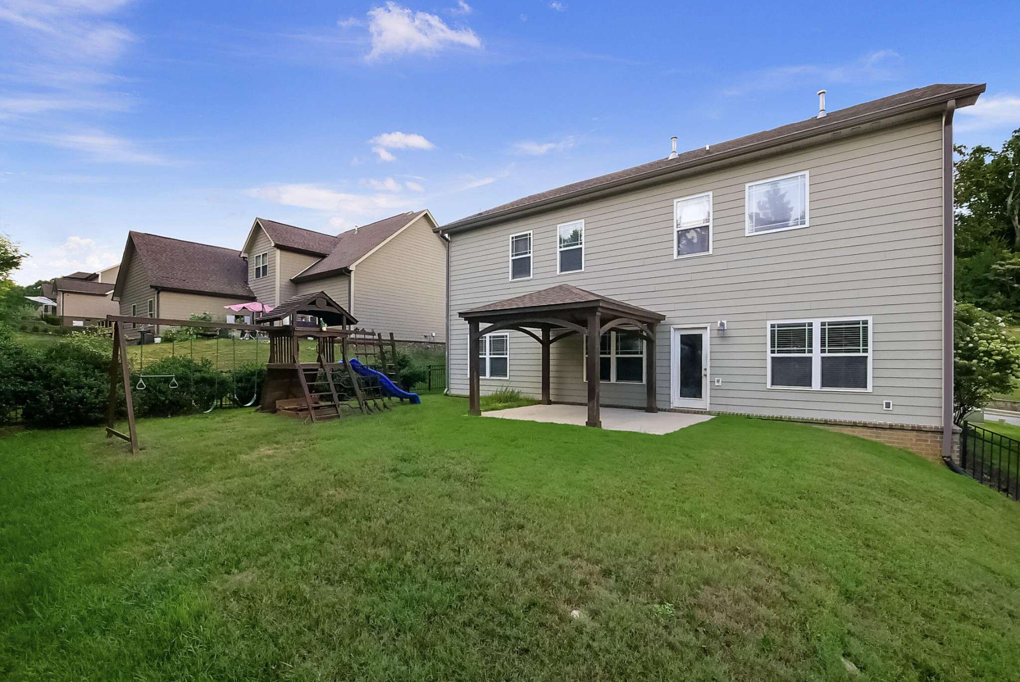 1276 Bridgeview Drive, Chattanooga, TN 37415