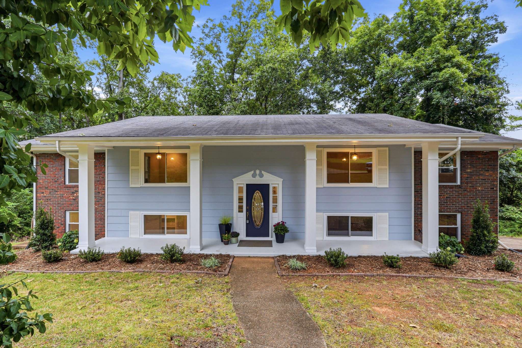 2824 Ridgecrest Drive, Chattanooga, TN 37406