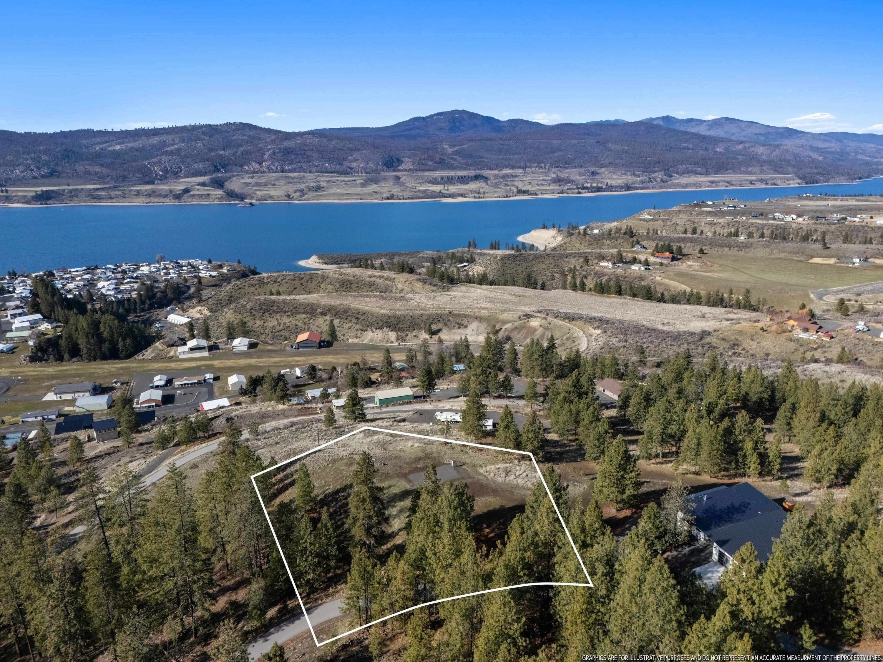 30425 River Bend Ln E, Davenport, WA 99122