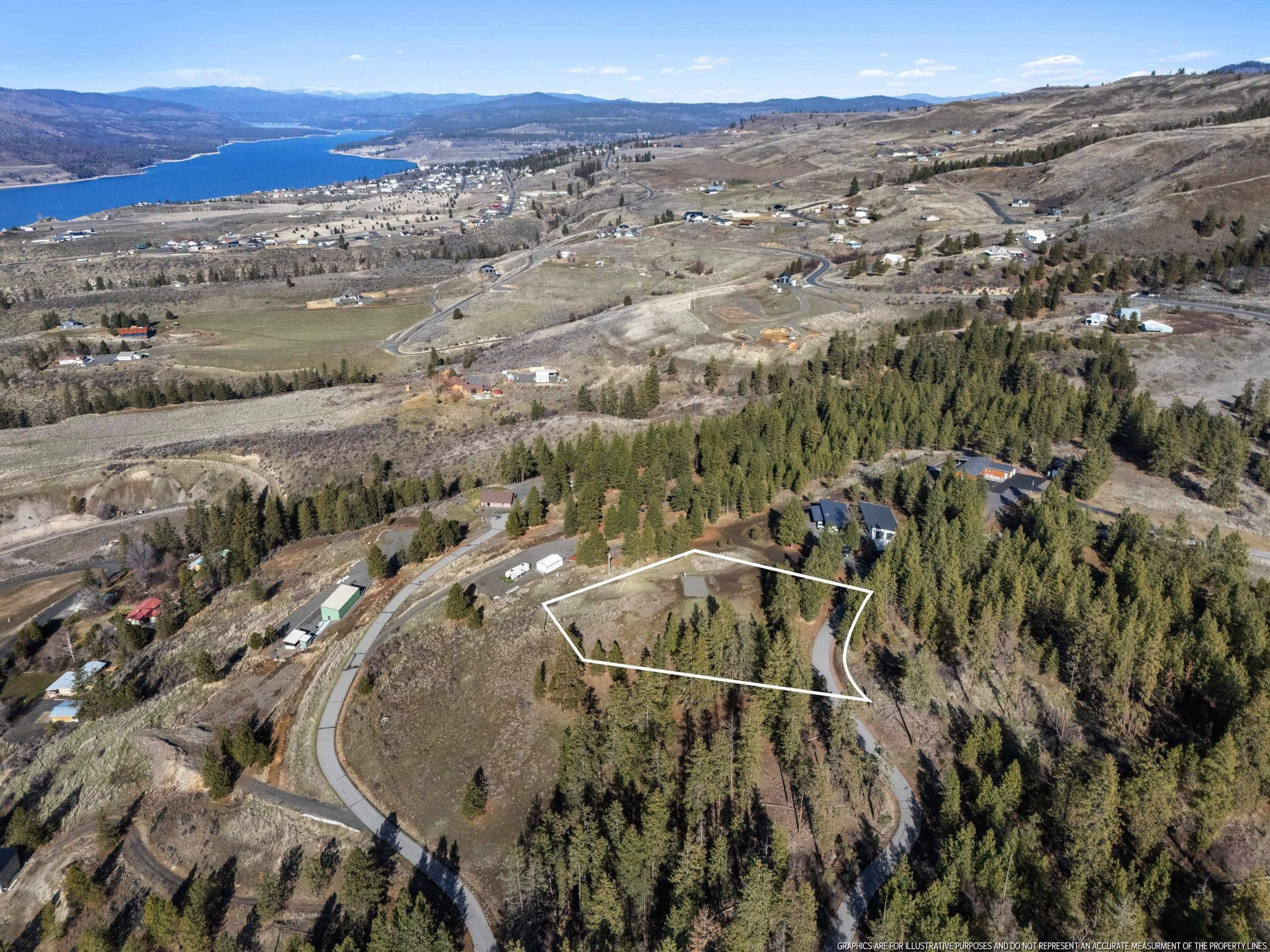 30425 River Bend Ln E, Davenport, WA 99122