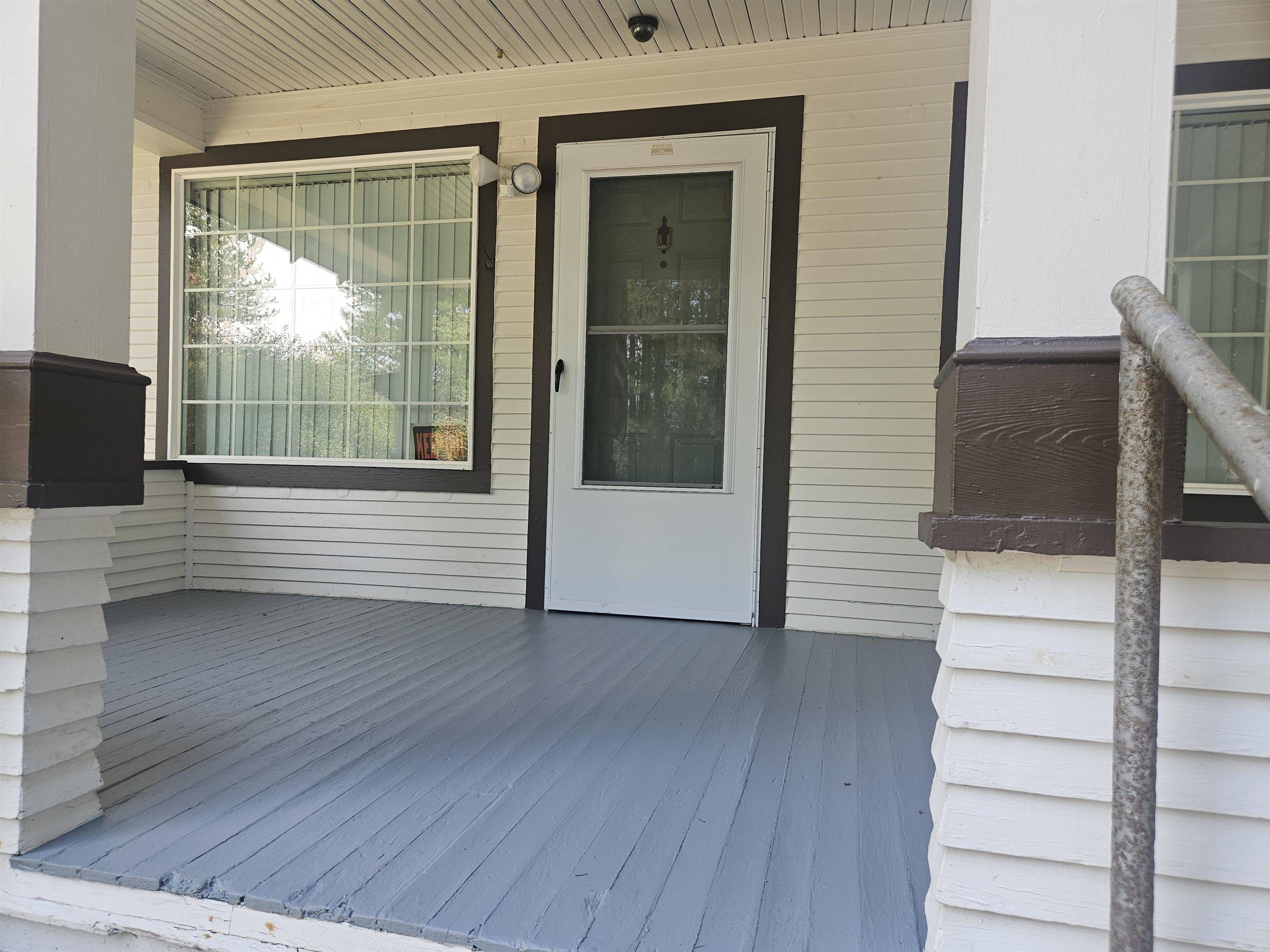 14354 N MEADOW Ln, Newman Lake, WA 99025