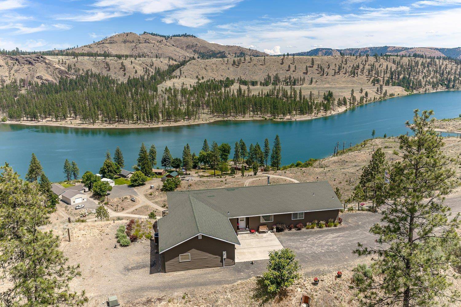38360 Cayuse Cove Rd. E Rd, Davenport, WA 99122