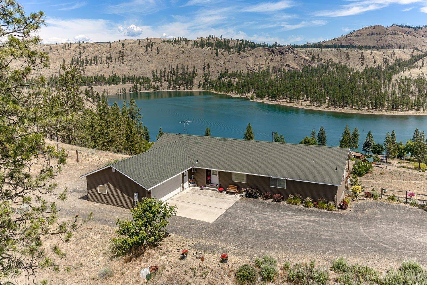 38360 Cayuse Cove Rd. E Rd, Davenport, WA 99122