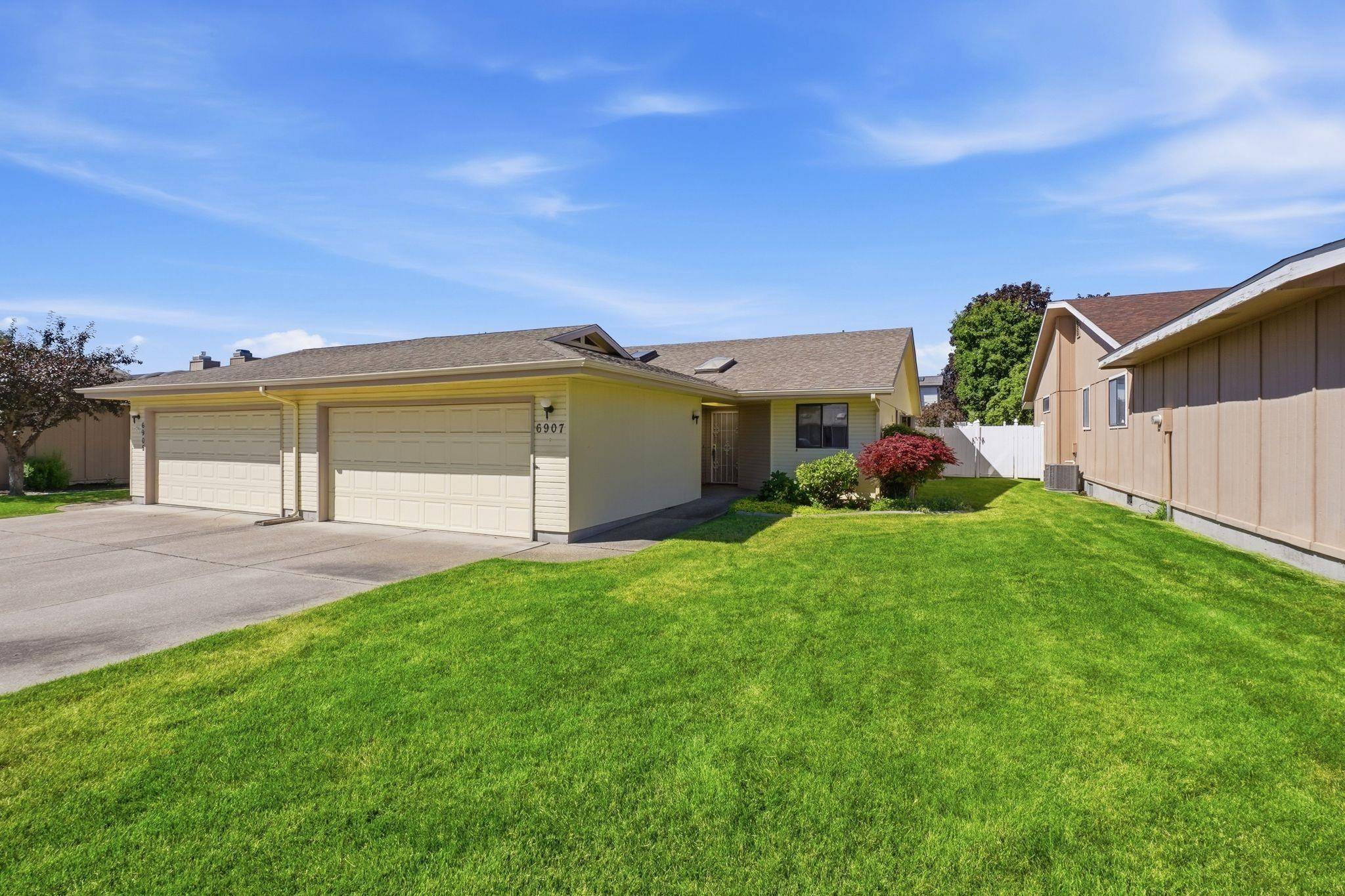 6907 N HAMILTON St, Spokane, WA 99208