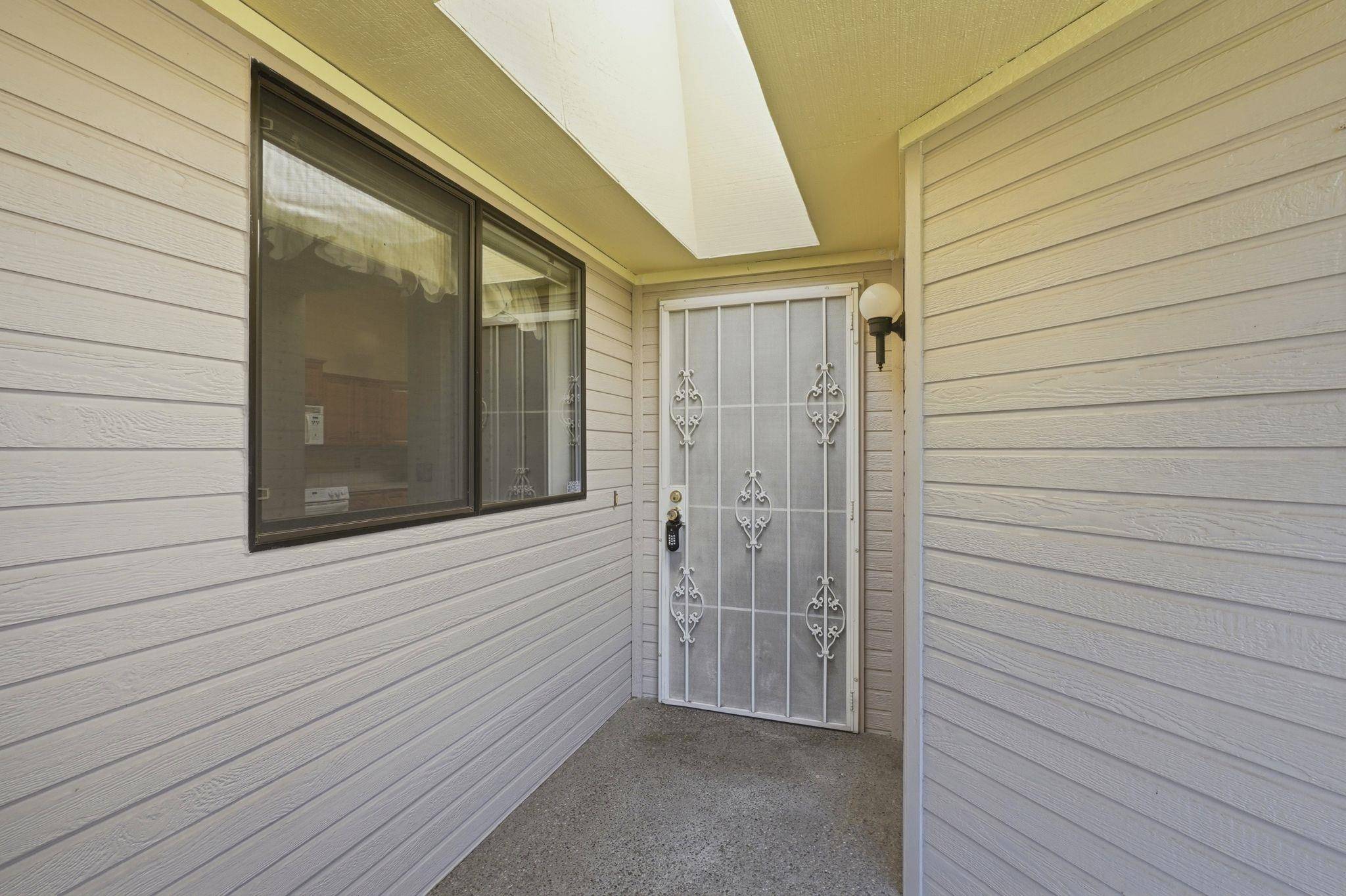 6907 N HAMILTON St, Spokane, WA 99208