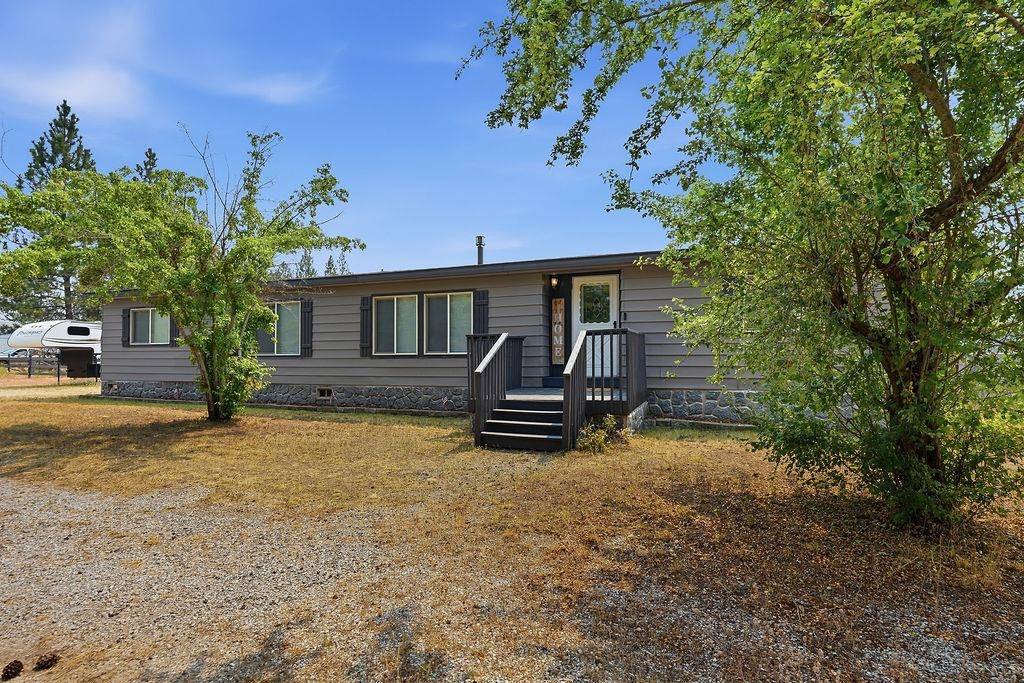 3210 E Denison-Chattaroy Rd, Chattaroy, WA 99003