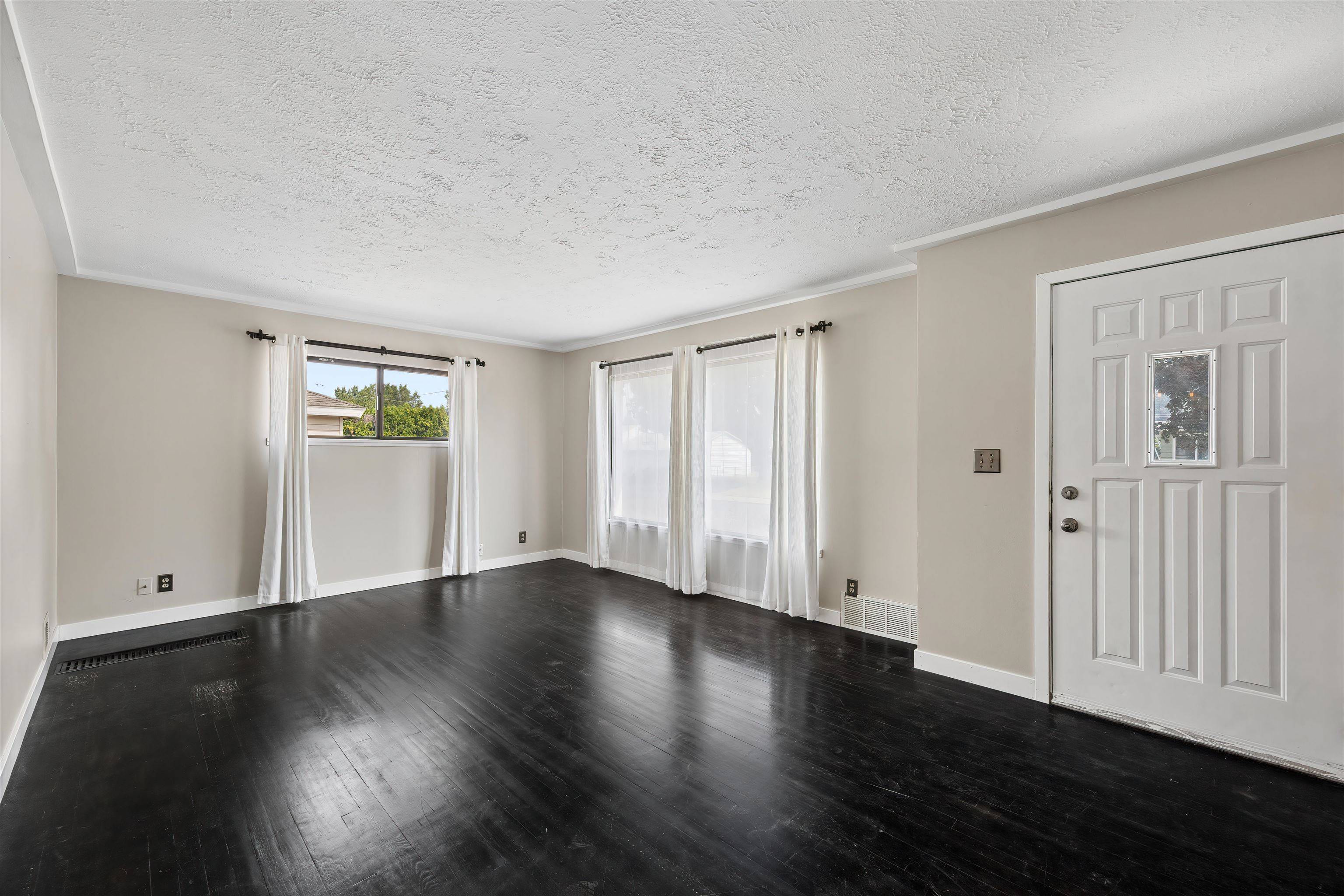 5507 N Bemis St, Spokane, WA 99205