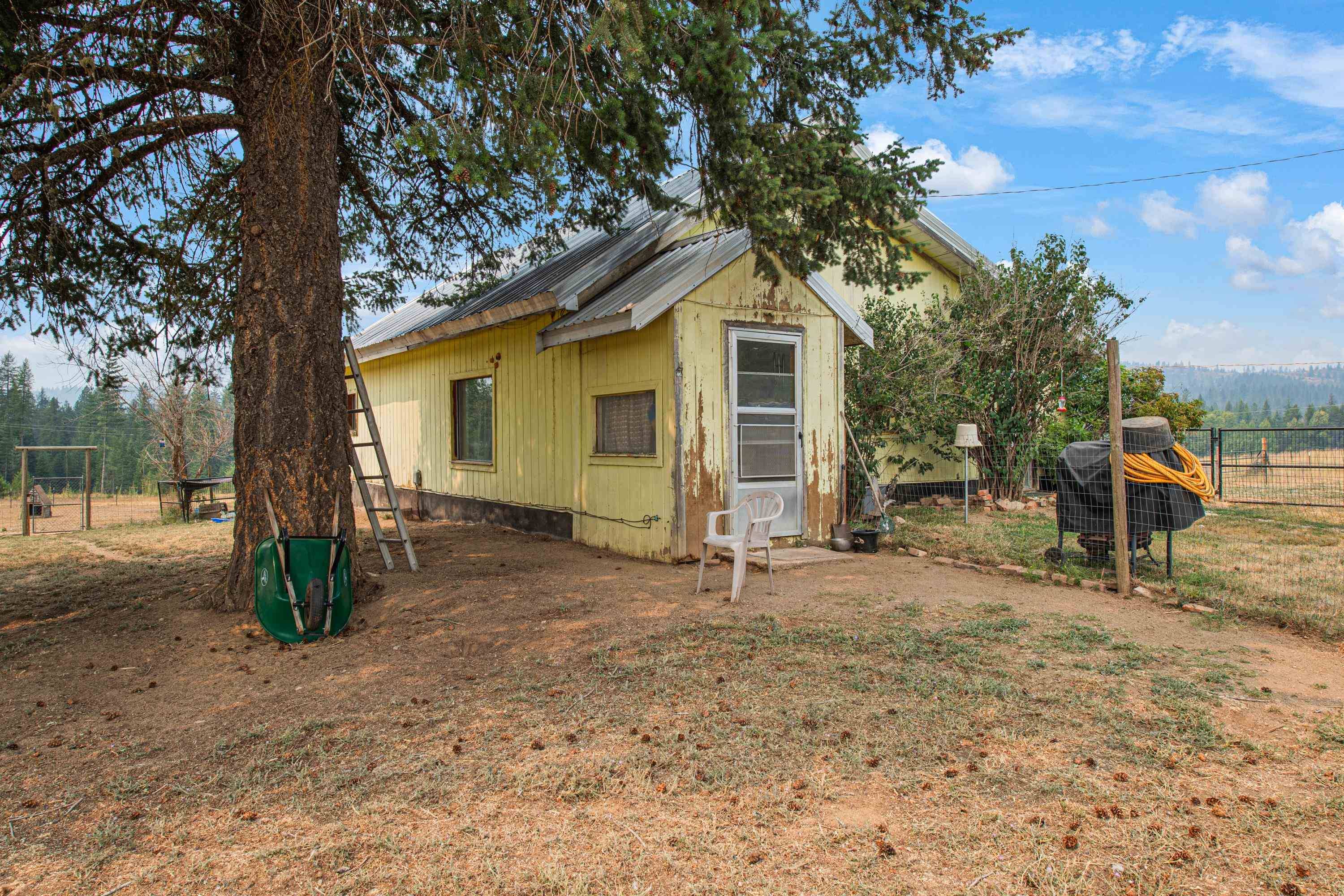 150 Weber Rd, Newport, WA 99156
