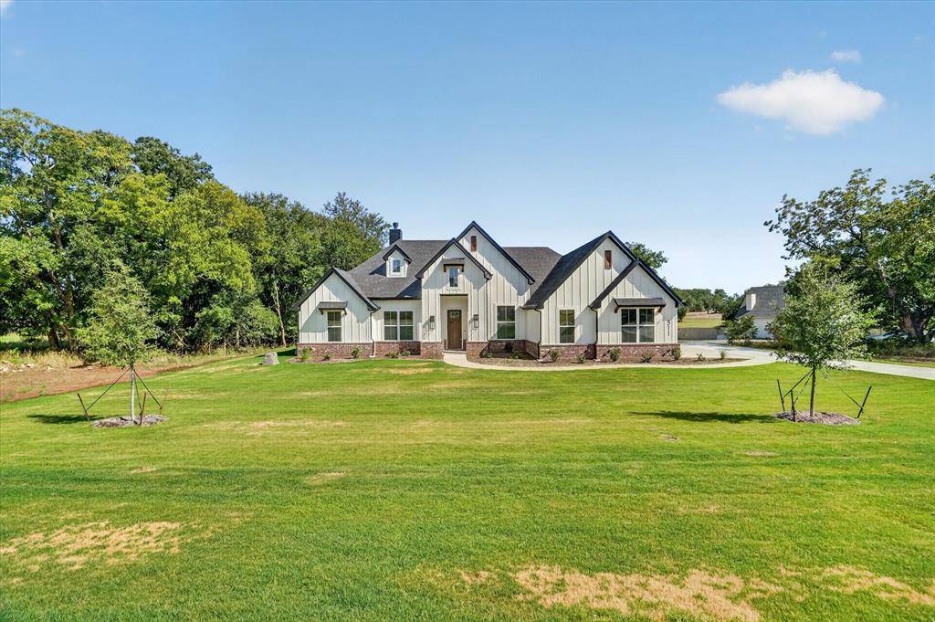 511 Pernell Court, Weatherford, TX 76087