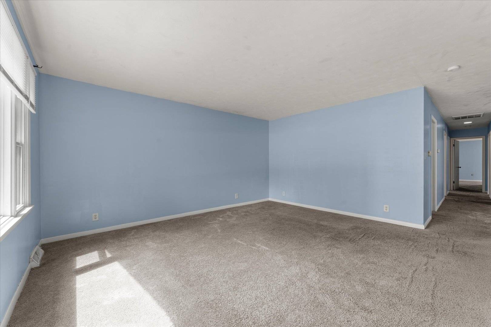 1406 W Springfield AVE, Champaign, IL 61821