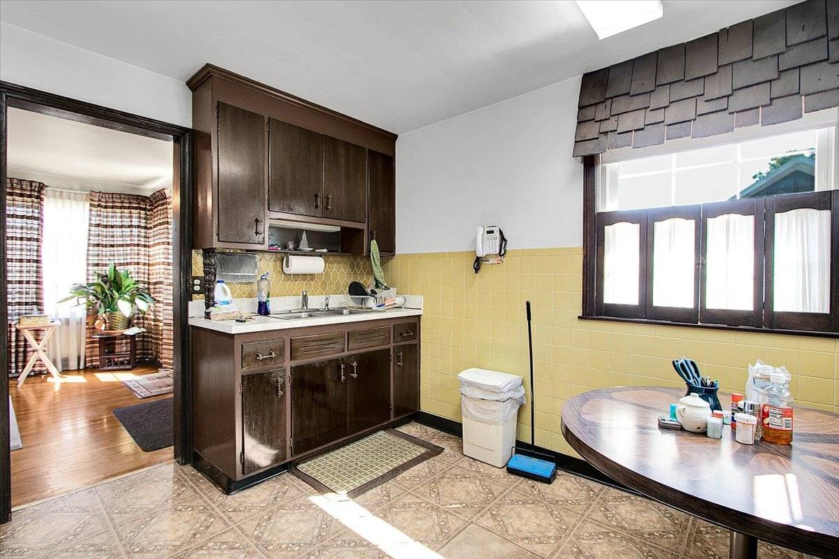 316 Morris AVE, Bellwood, IL 60104