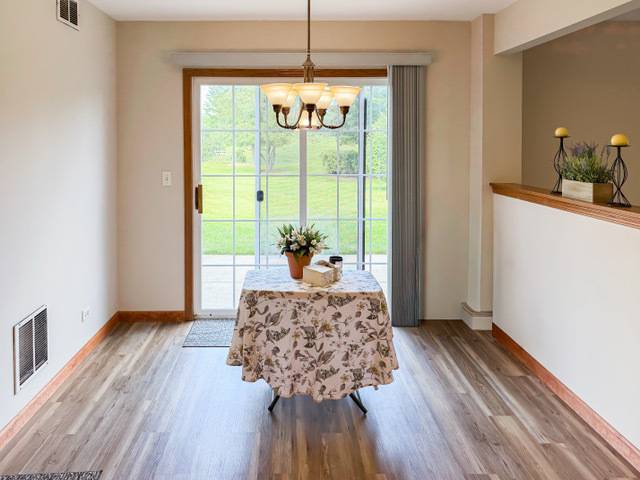 39321 N Melbourne CT, Beach Park, IL 60083
