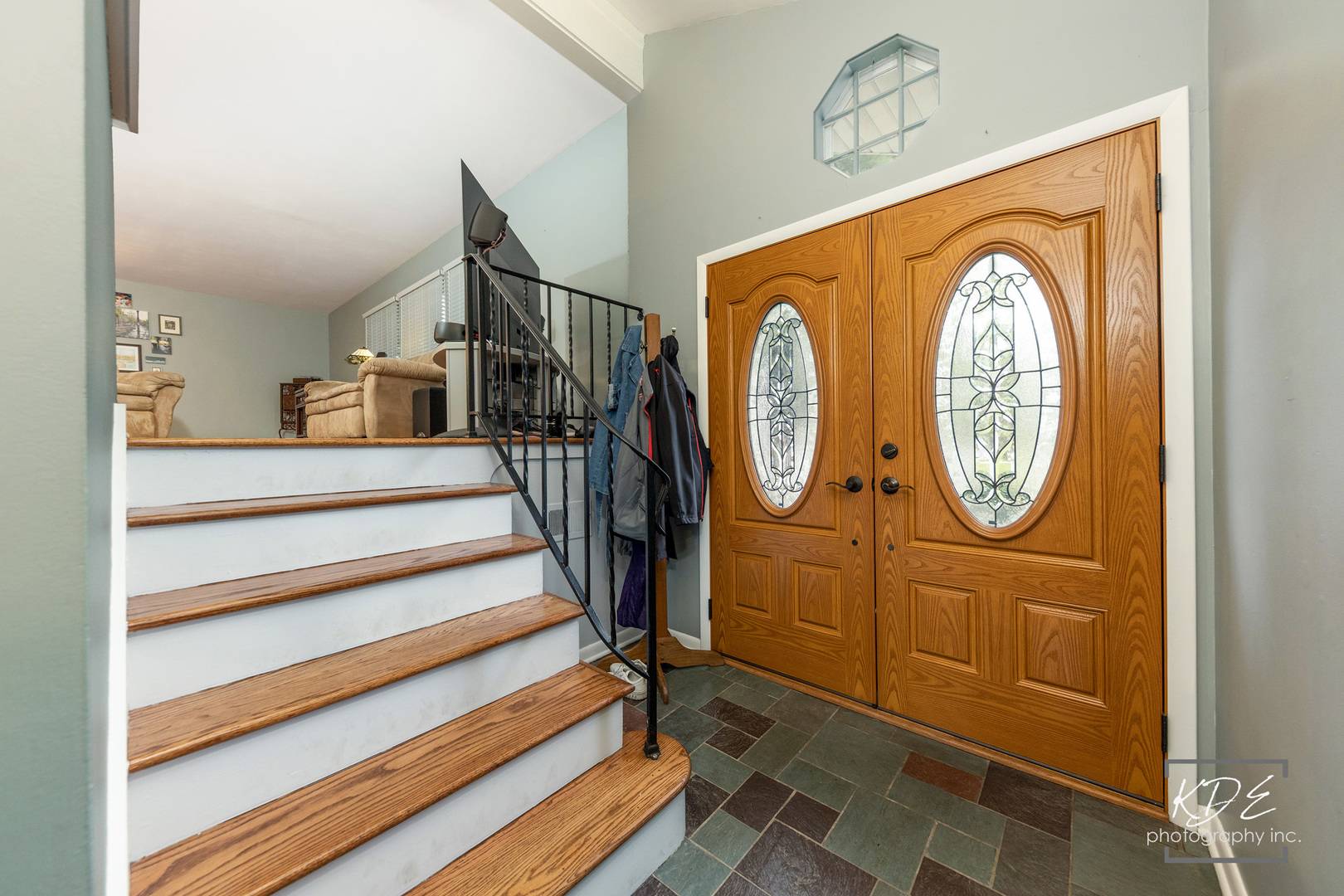 8 E Gartner RD, Naperville, IL 60540