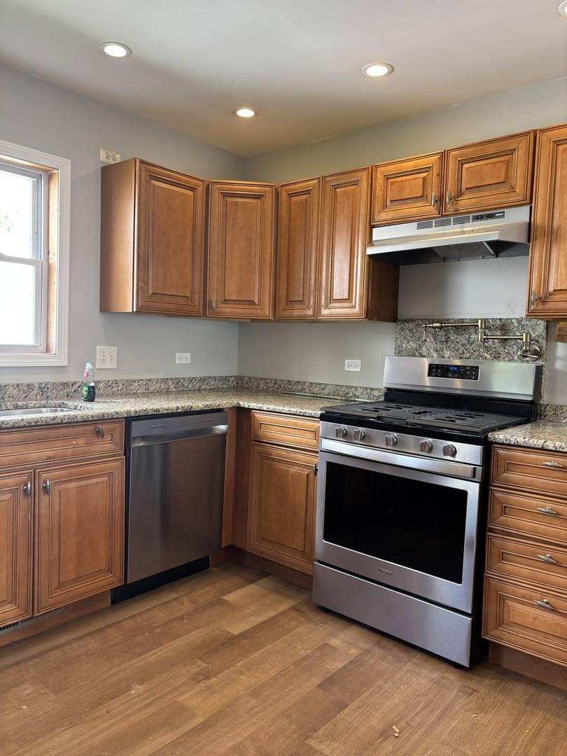 2322 Wallace AVE, North Chicago, IL 60064