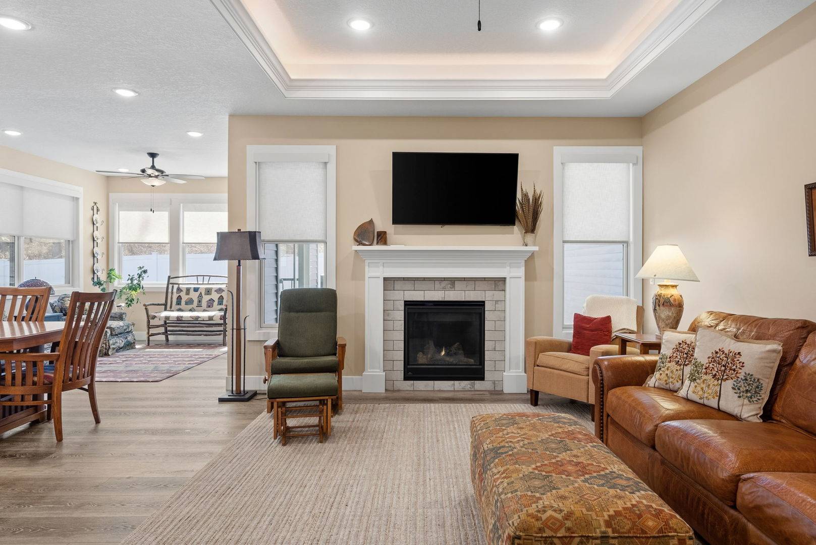 1311 Heights CT, Bettendorf, IA 52722