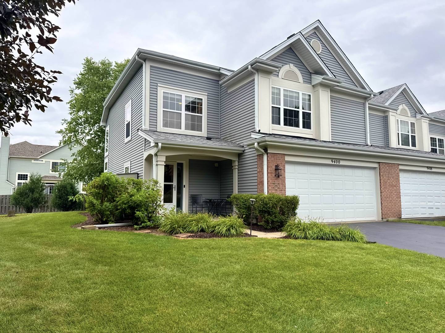 9400 Rainsford DR, Huntley, IL 60142